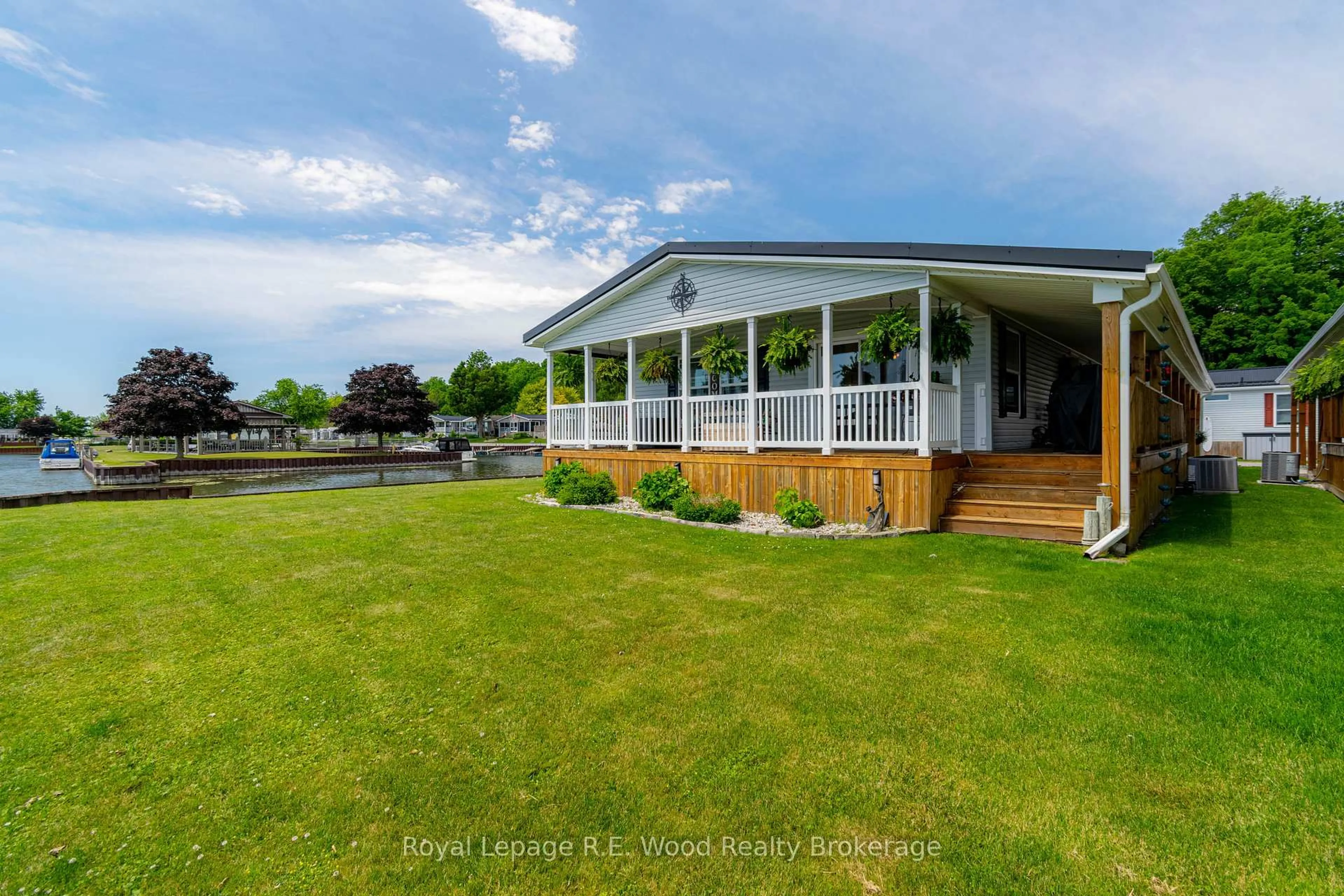 A pic from outside/outdoor area/front of a property/back of a property/a pic from drone, water/lake/river/ocean view for 340 Front Rd #84, Norfolk Ontario N0E 1P0