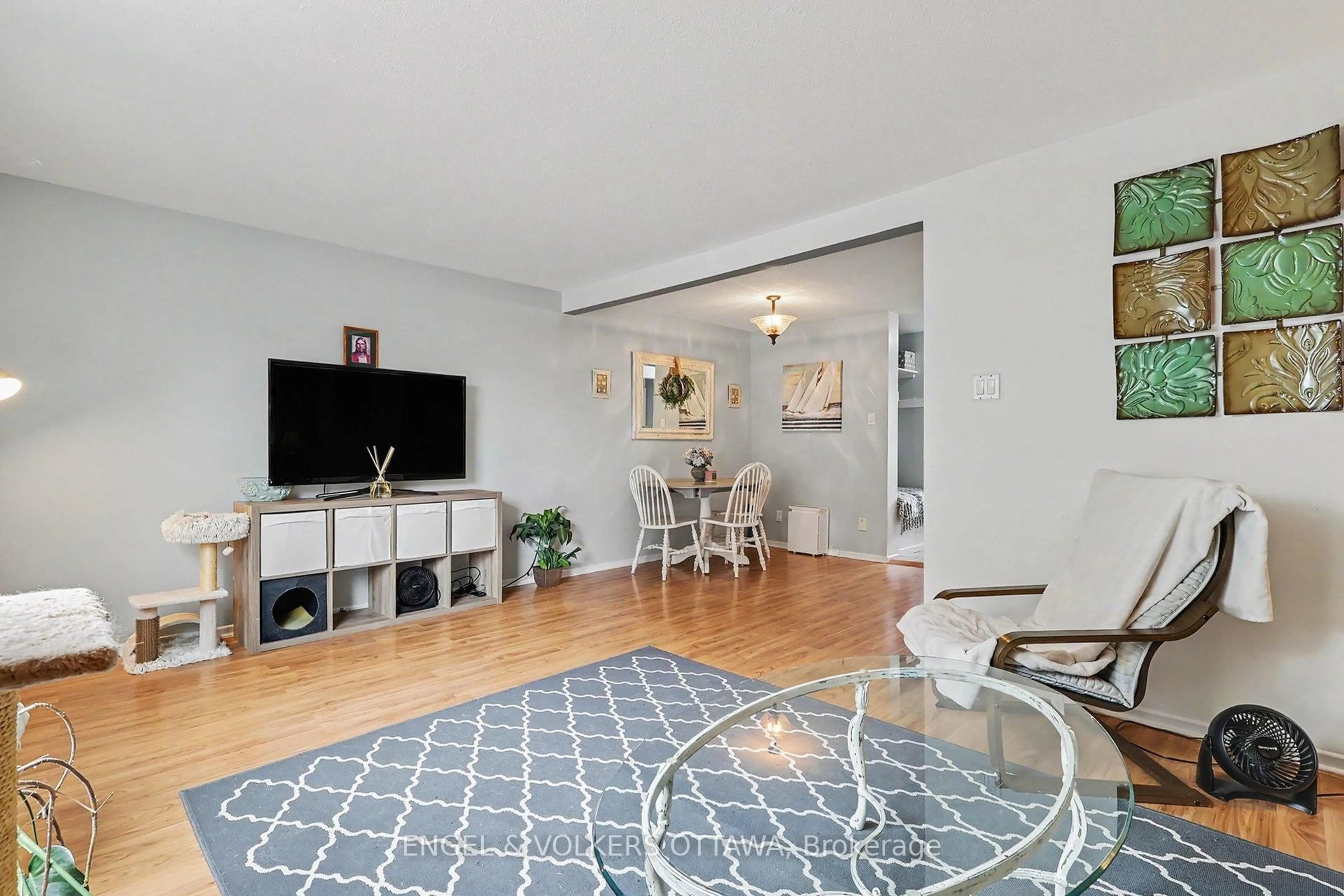 Living room with furniture, unknown for 7882 Jeanne D'arc Blvd #87, Orleans Ontario K1C 2B9