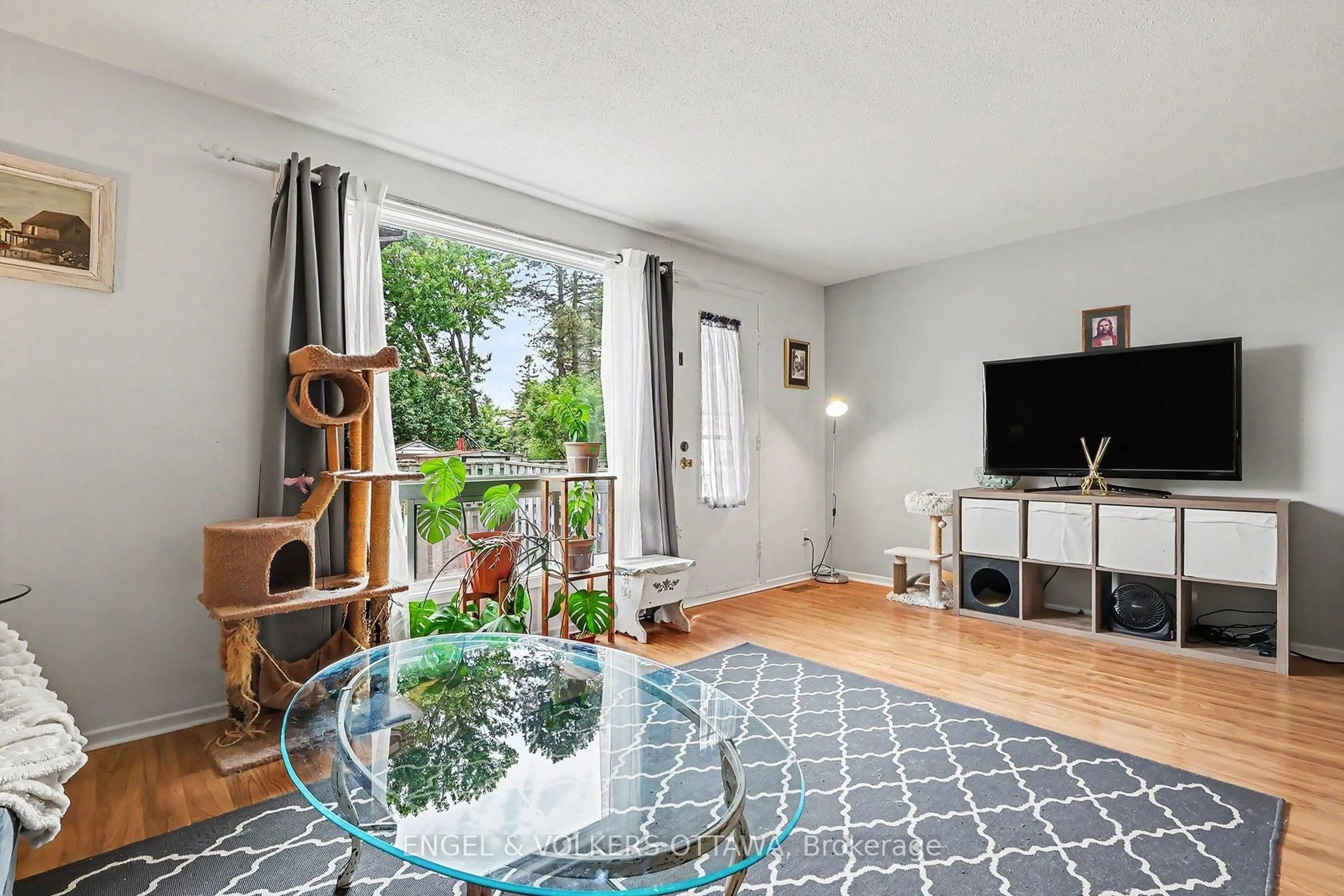 Living room with furniture, unknown for 7882 Jeanne D'arc Blvd #87, Orleans Ontario K1C 2B9