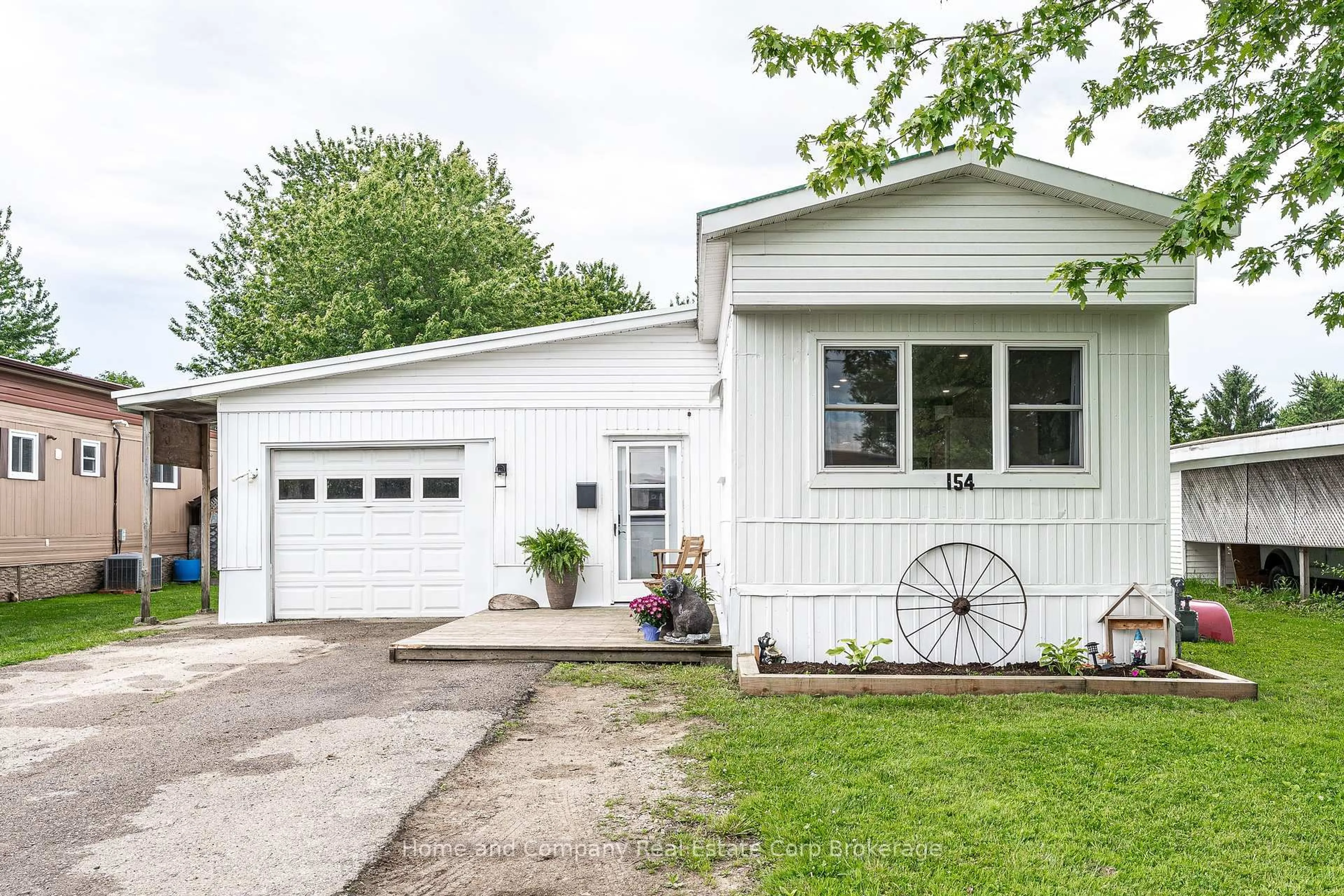 Unknown for 154 Maple St, Perth East Ontario N5A 6S6