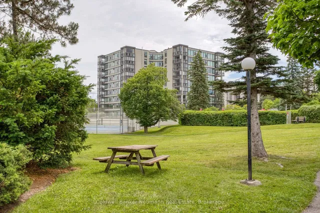 23 Woodlawn Rd #205, Guelph 5