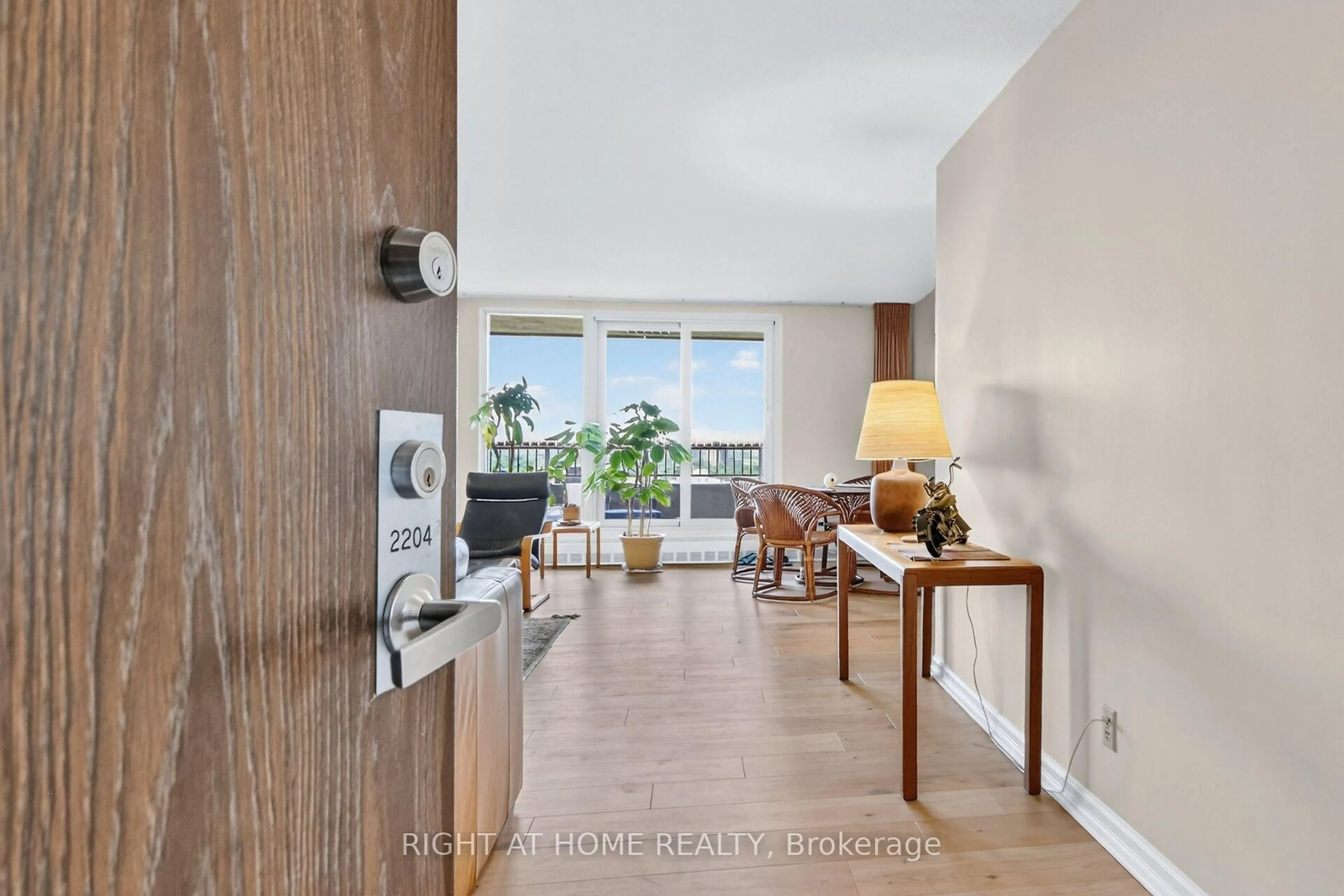 Unknown for 1785 Frobisher Lane #2204, Ottawa Ontario K1G 3T7