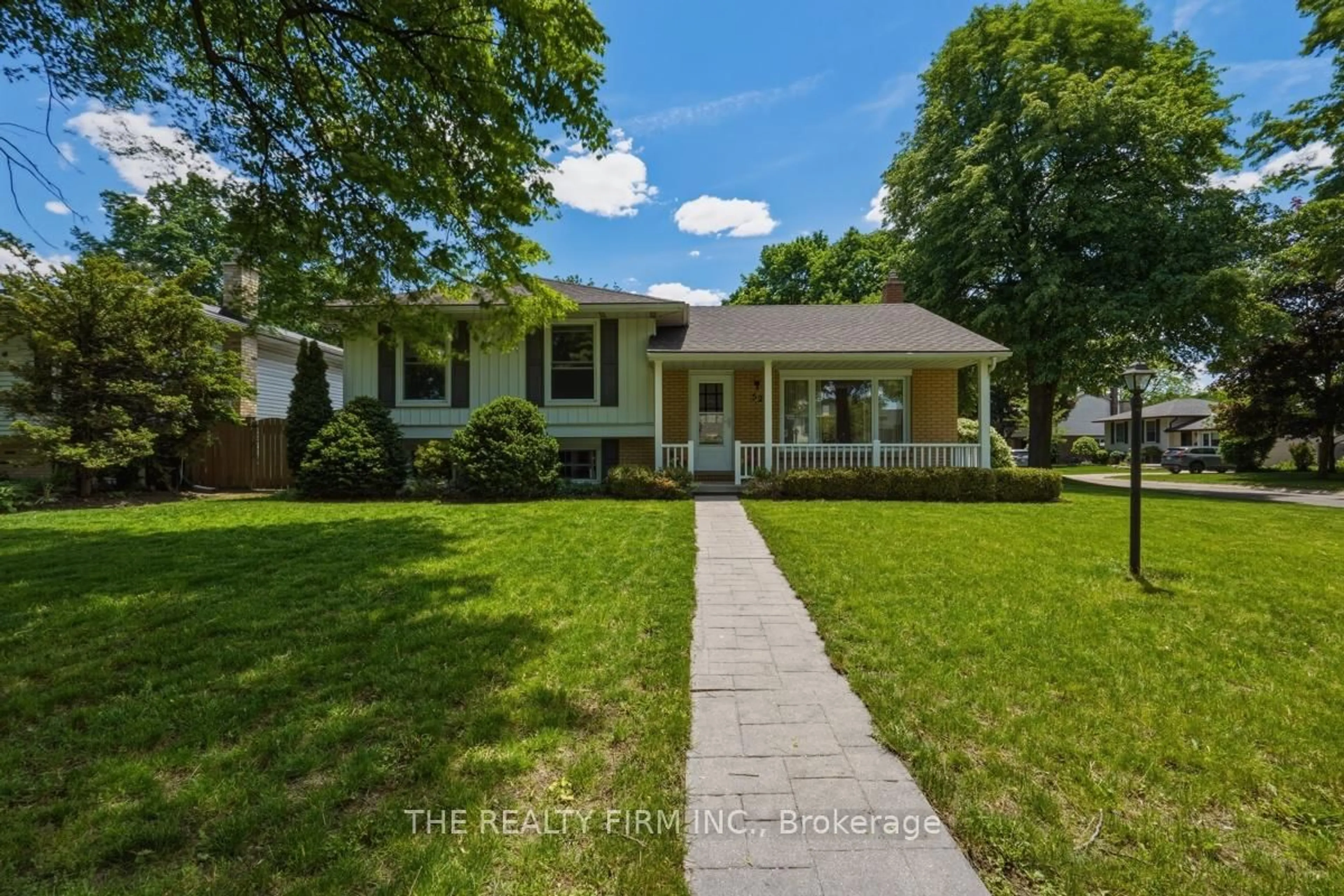 Unknown for 52 Maxwell Cres, London North Ontario N5X 1Z1