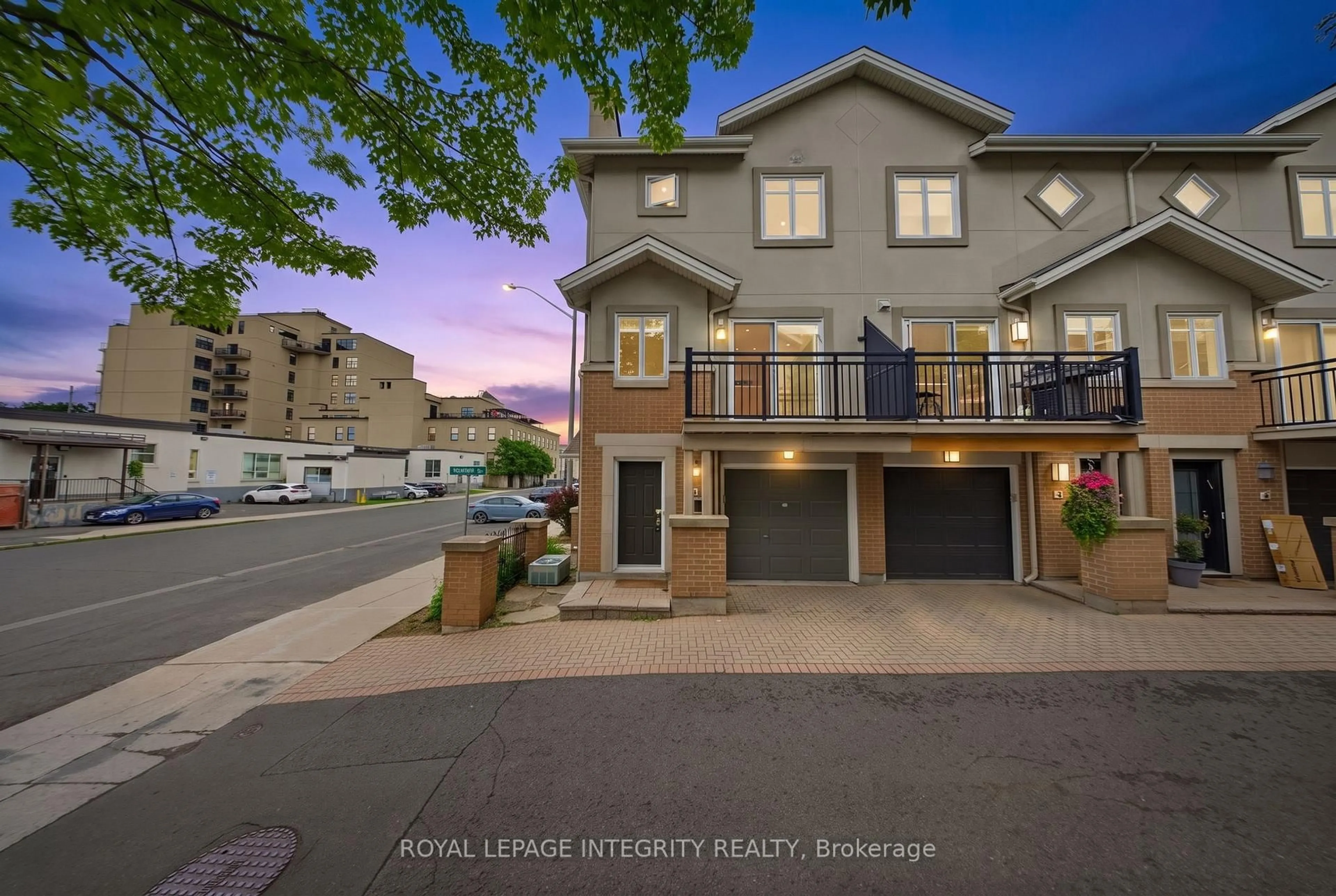 A pic from outside/outdoor area/front of a property/back of a property/a pic from drone, street for 2 Panorama Private, Ottawa Ontario K1Y 4X1