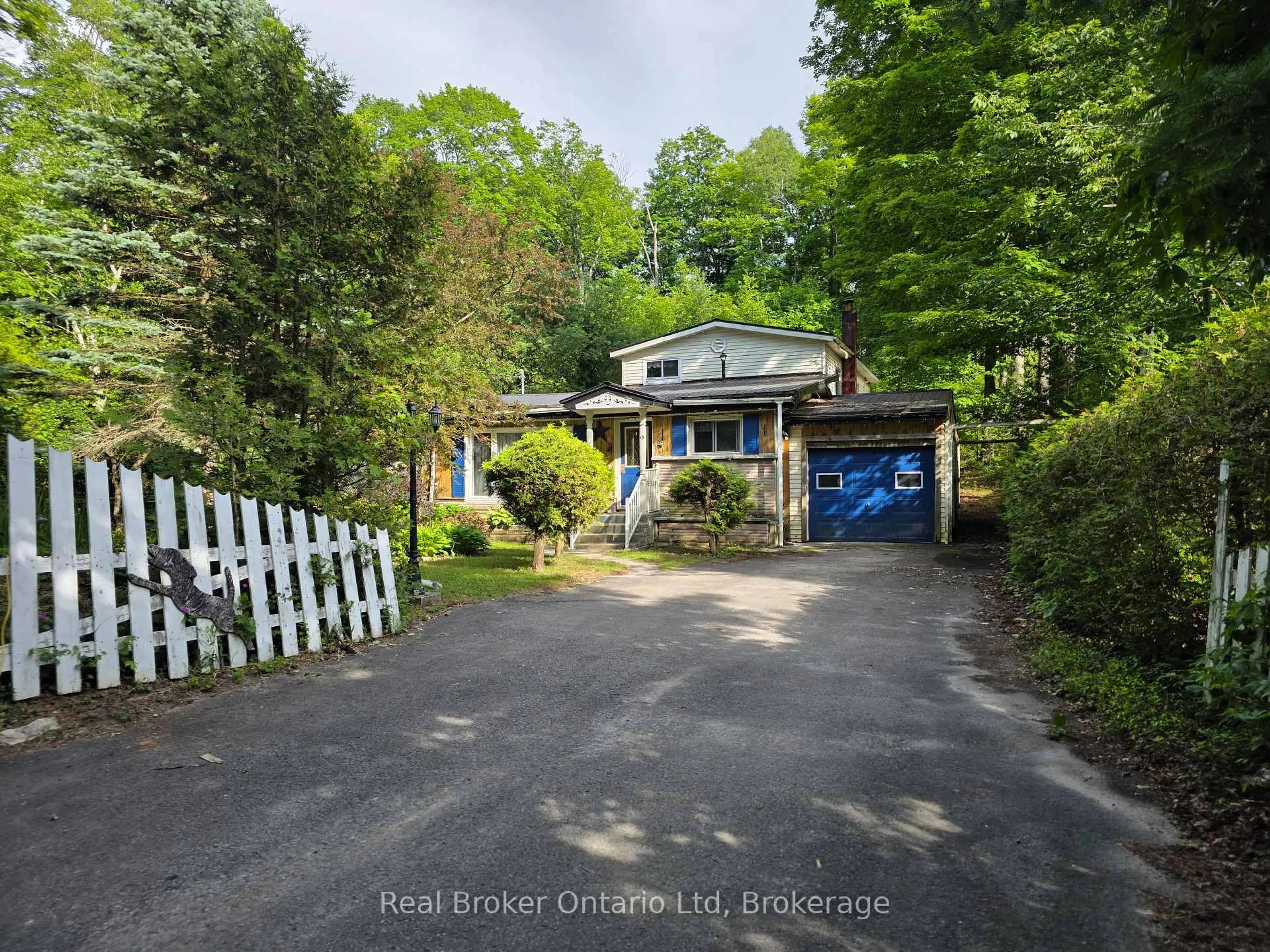 A pic from outside/outdoor area/front of a property/back of a property/a pic from drone, street for 9 Burton Cres, South Bruce Peninsula Ontario N0H 2G0