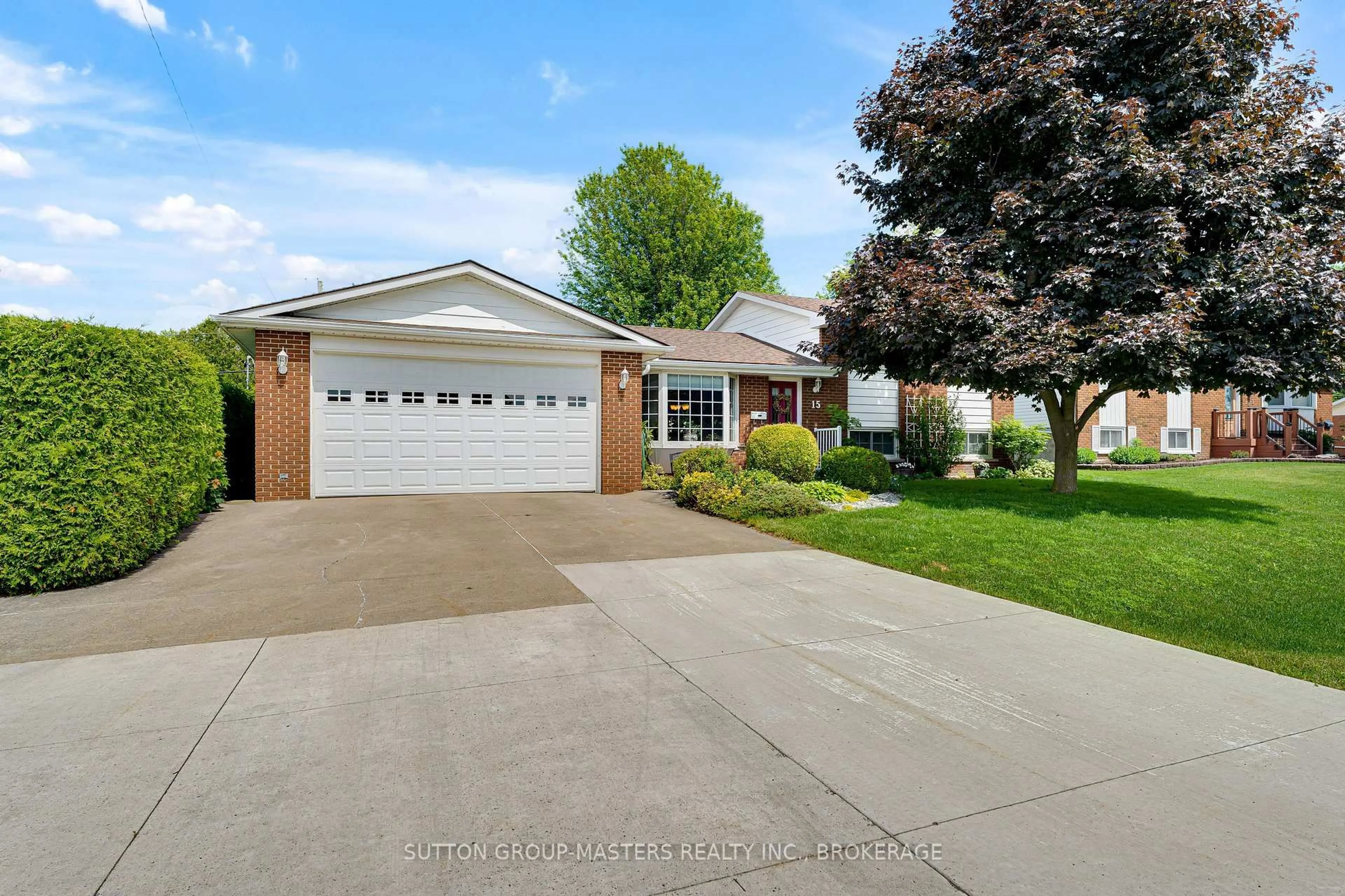 Unknown for 15 Bakers Lane, Loyalist Ontario K7N 1L9