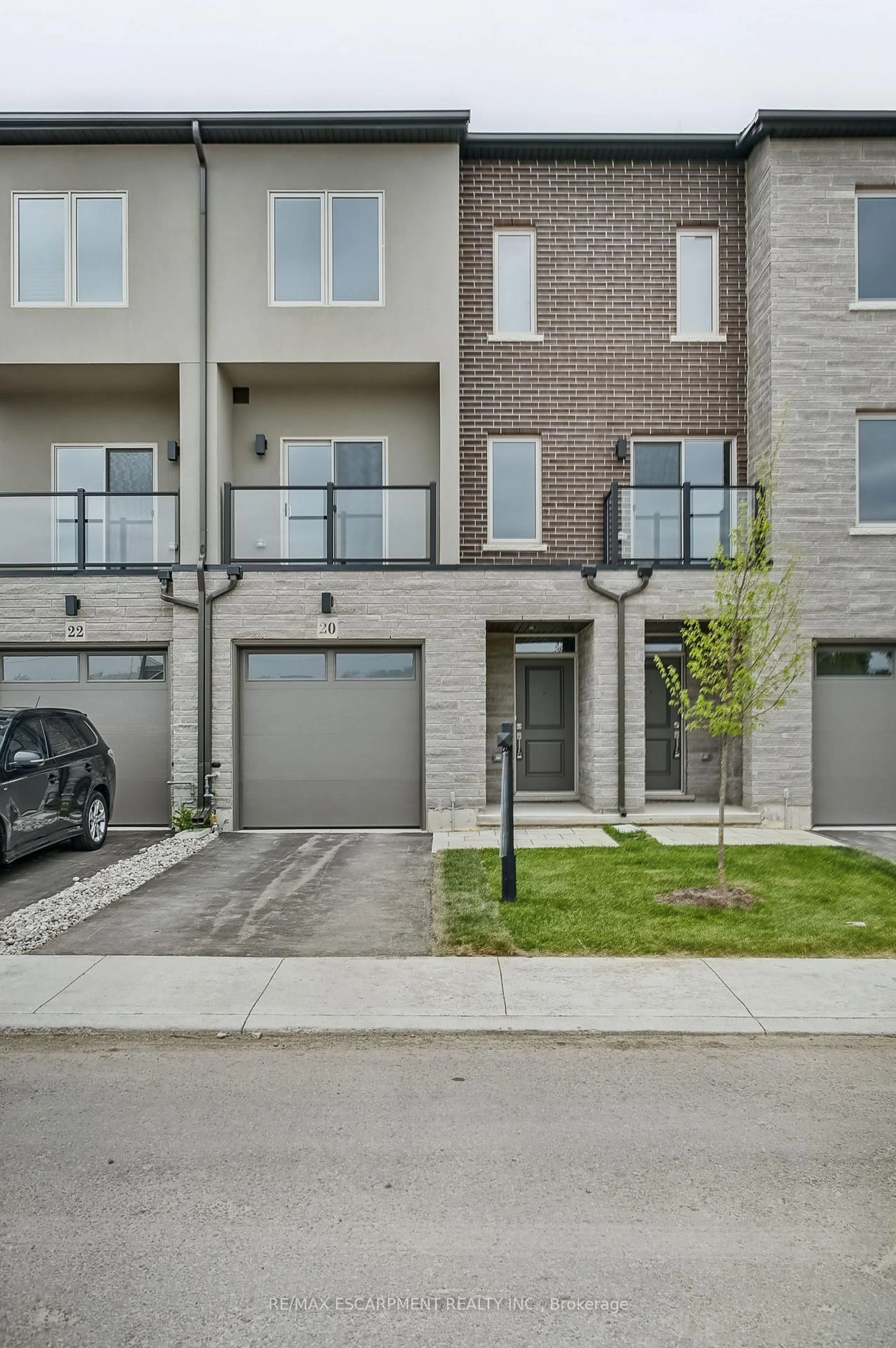 Unknown for 20 CLEAR VALLEY Lane, Hamilton Ontario L0R 1W0