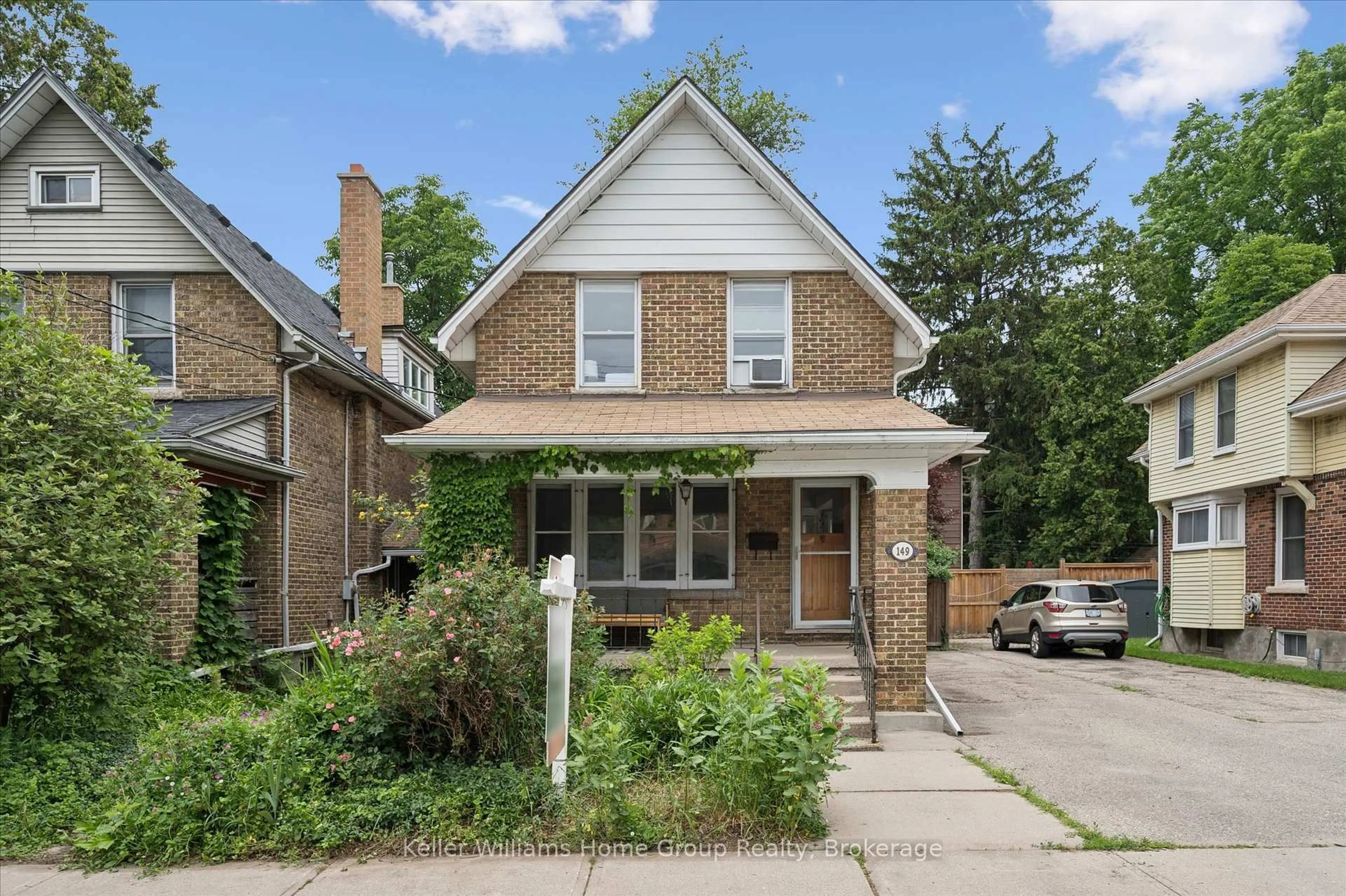 Home with brick exterior material, street for 149 London Rd, Guelph Ontario N1H 2C2