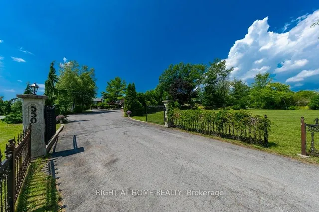 550 Queen St, Gananoque 4