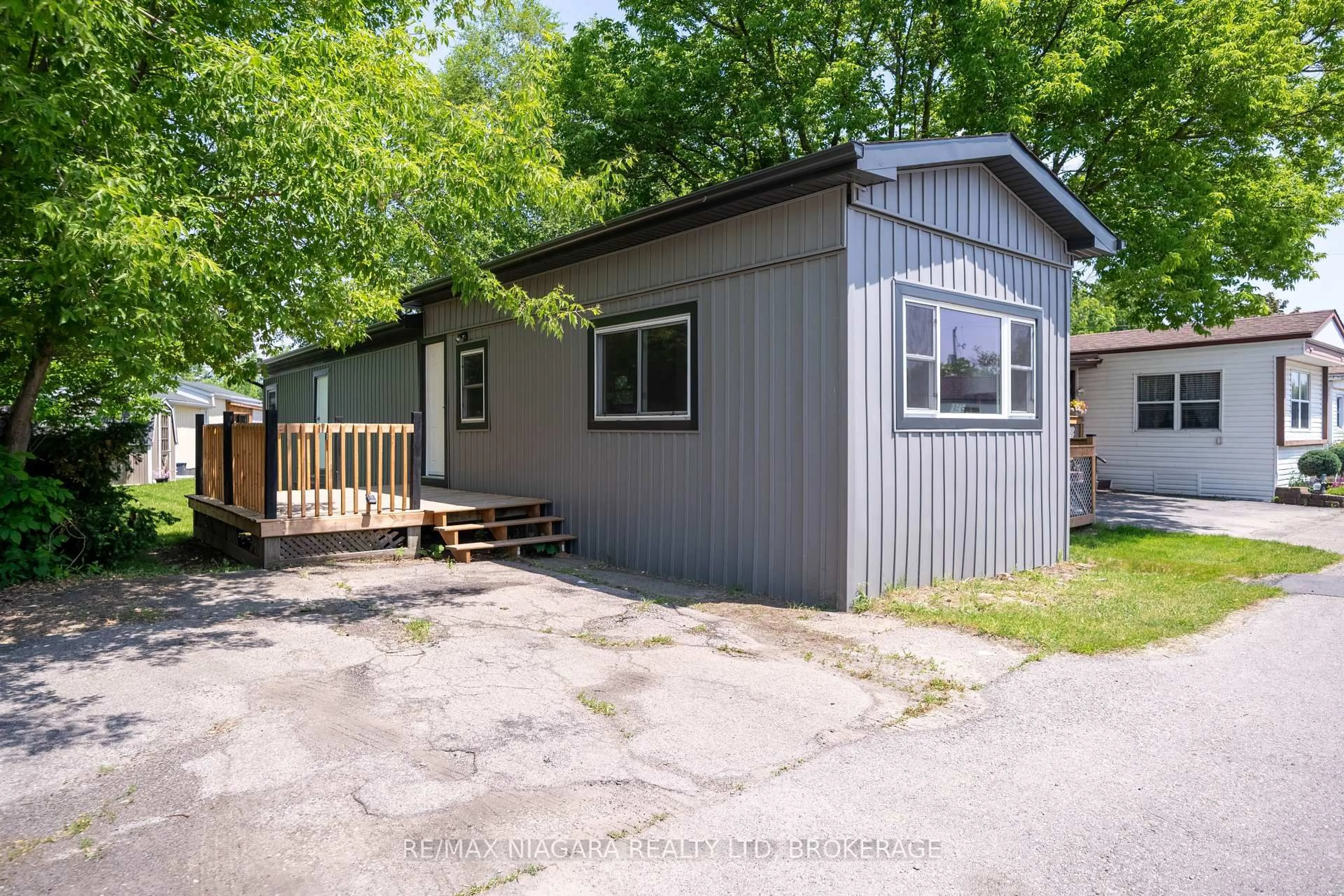 Shed for 4595 Abigail Lane, Lincoln Ontario L3J 0W1