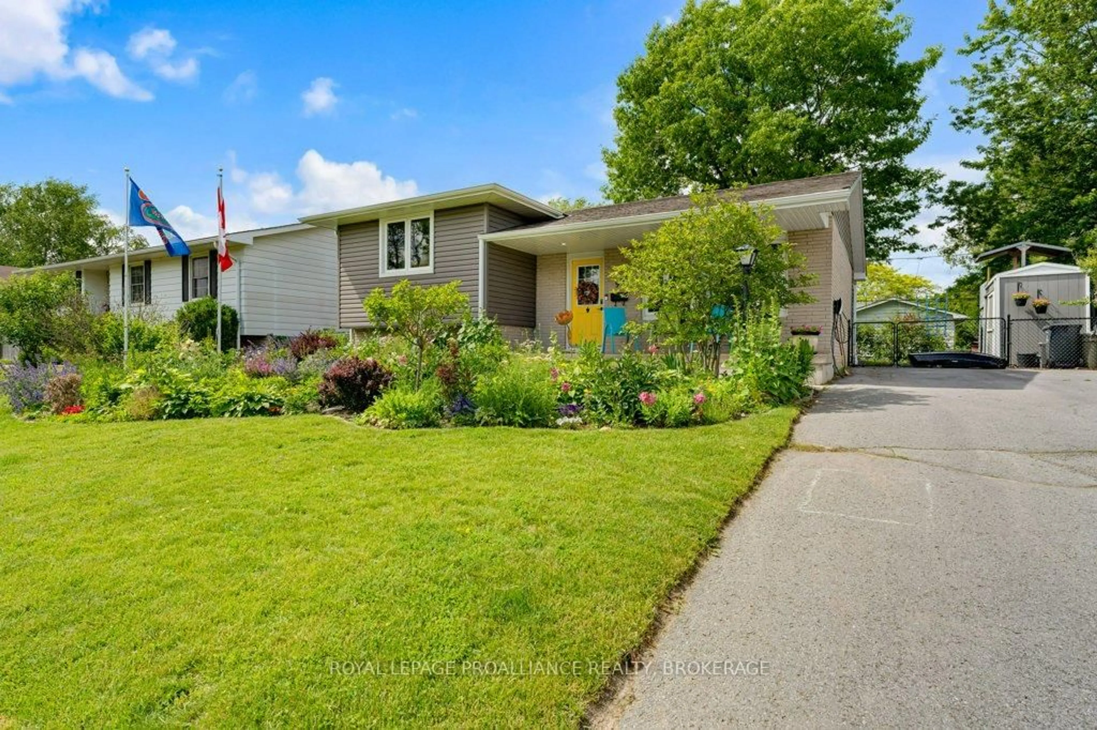 Unknown for 988 Hudson Dr, Kingston Ontario K7M 5K7