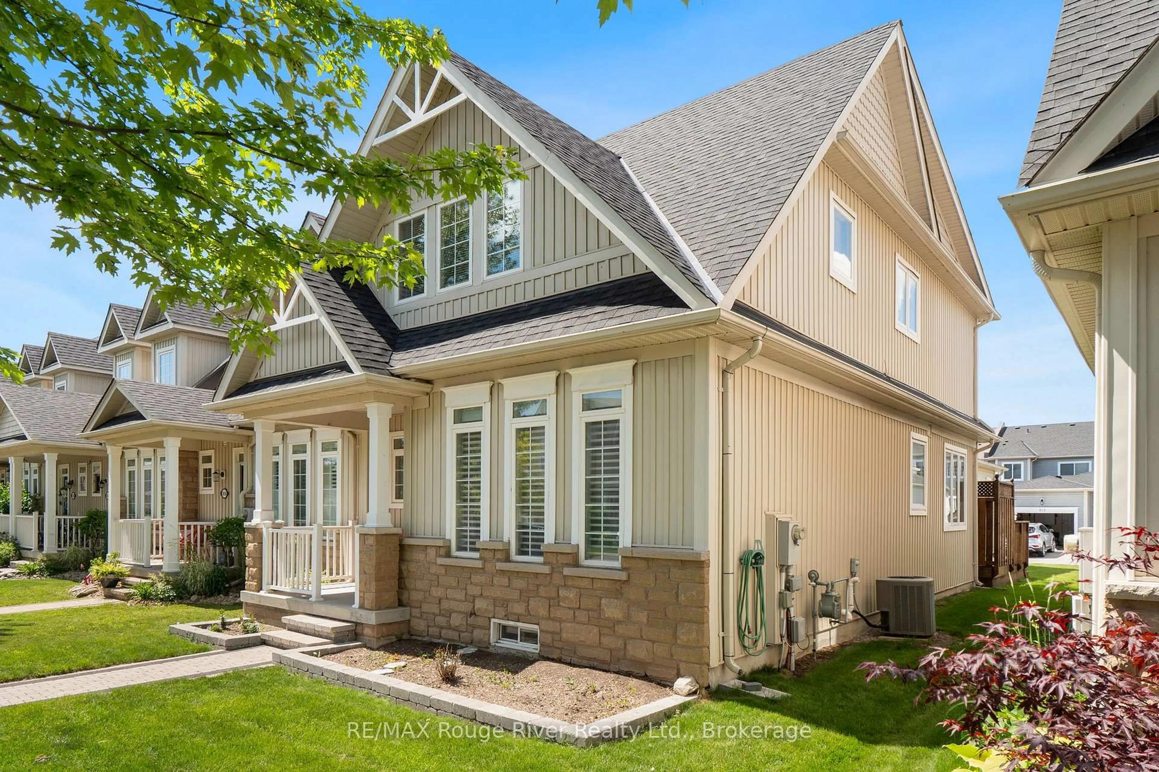 Home with brick exterior material, street for 814 Leslie St, Cobourg Ontario K9A 5N9