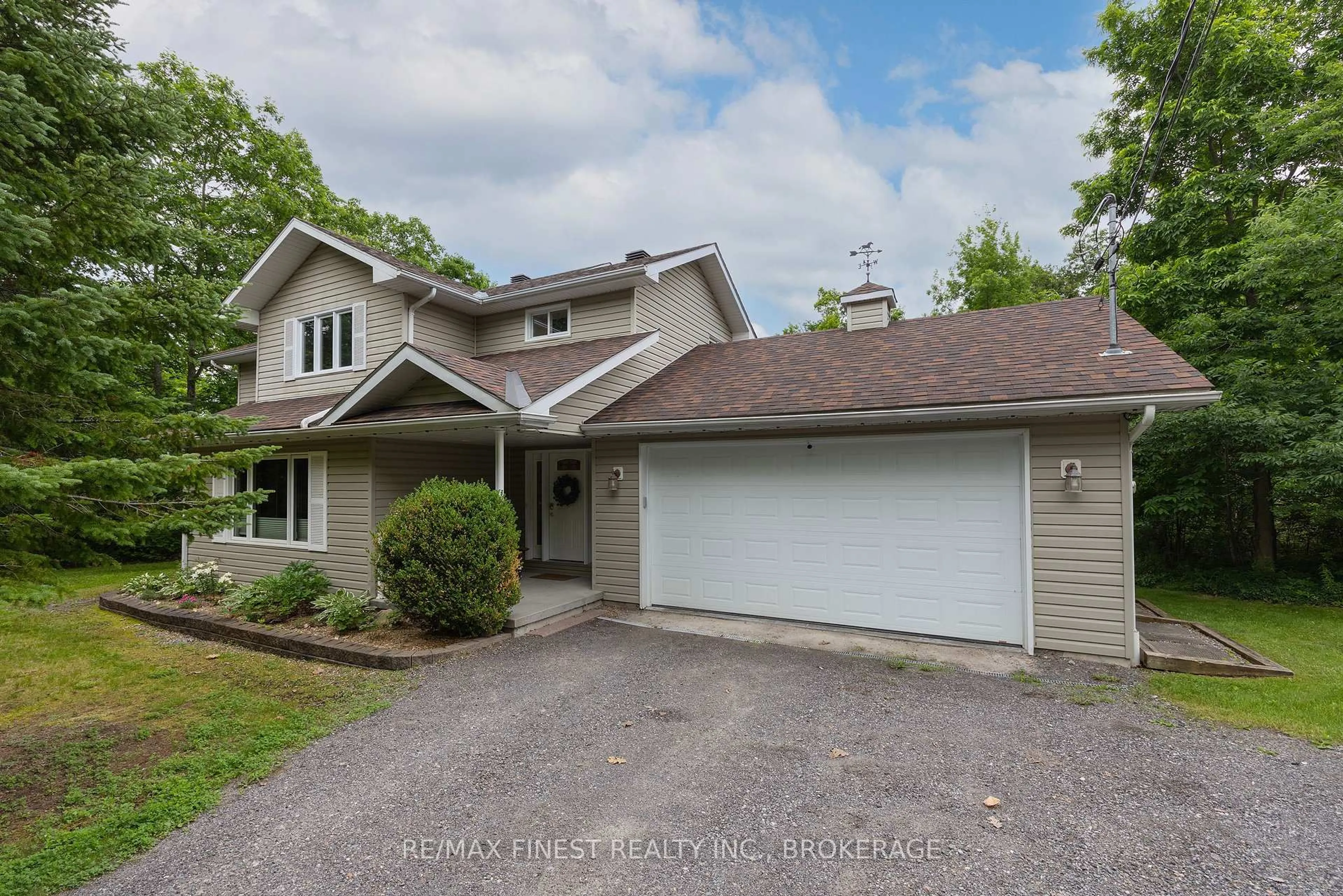 A pic from outside/outdoor area/front of a property/back of a property/a pic from drone, street for 147 Selton Rd, Leeds and the Thousand Islands Ontario K0E 1L0