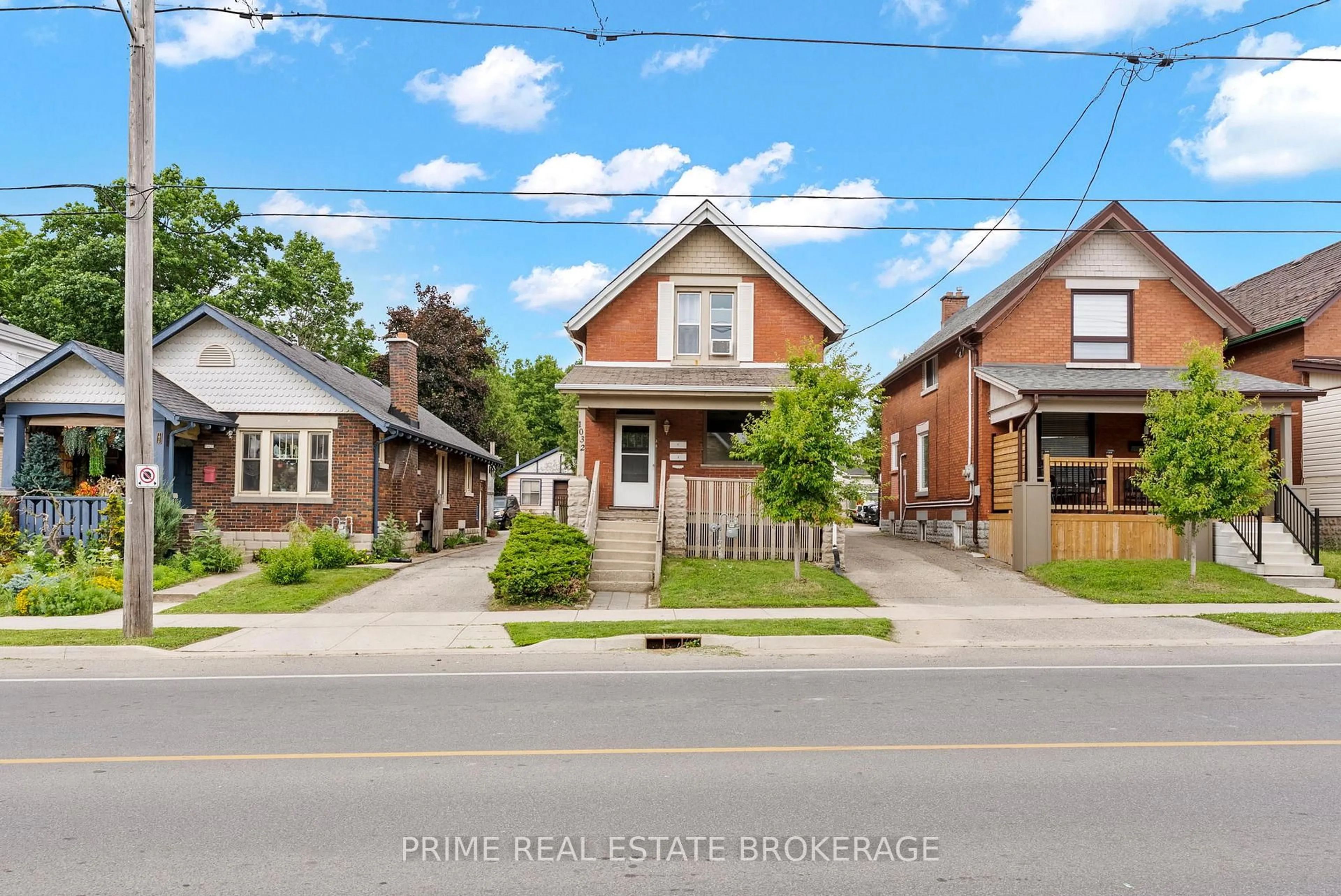 Unknown for 1032 Trafalgar St, London East Ontario N5Z 1G4