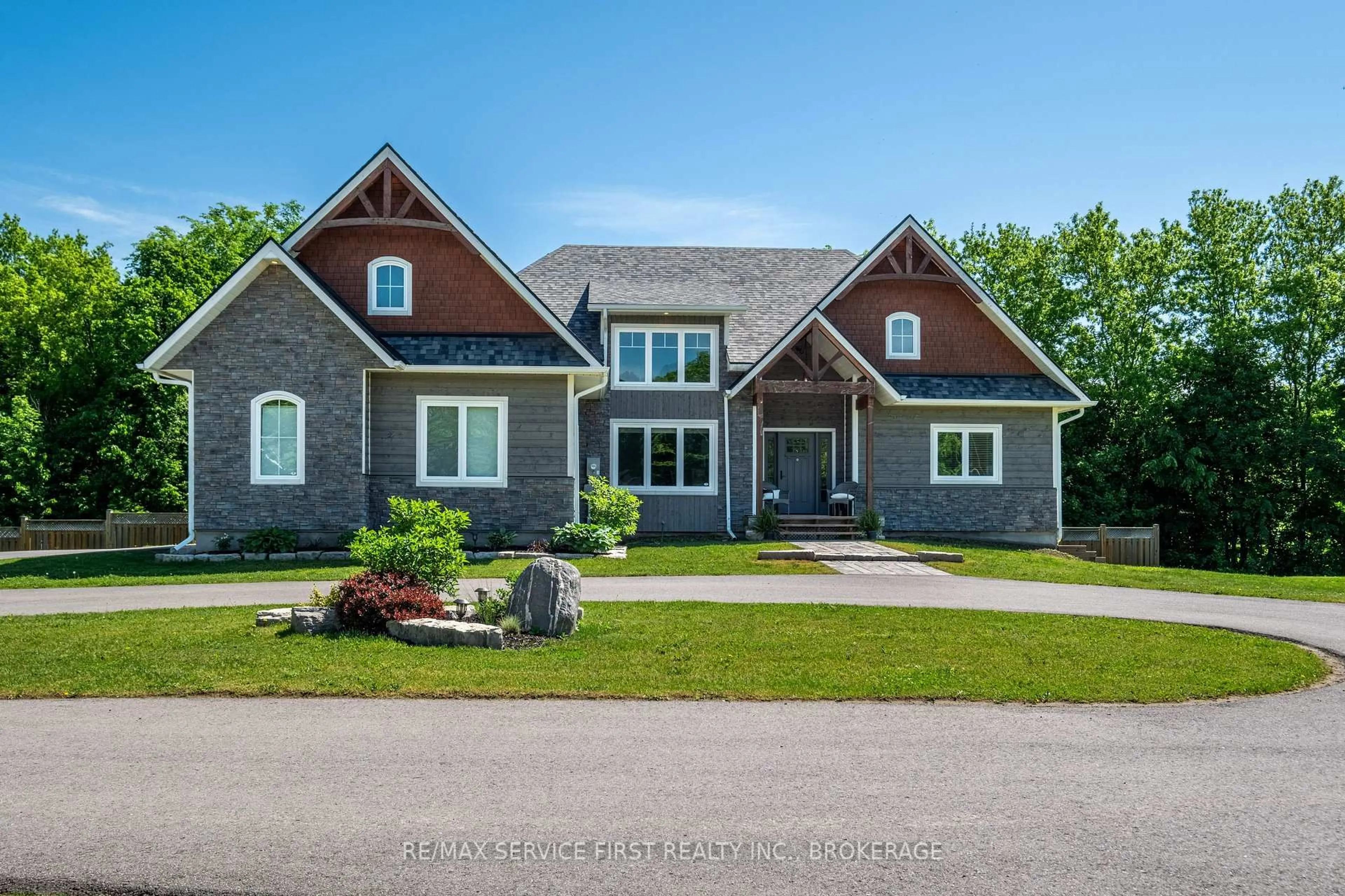 Home with brick exterior material, unknown for 1004 APPLEWOOD Lane, Inverary Ontario K0H 1X0