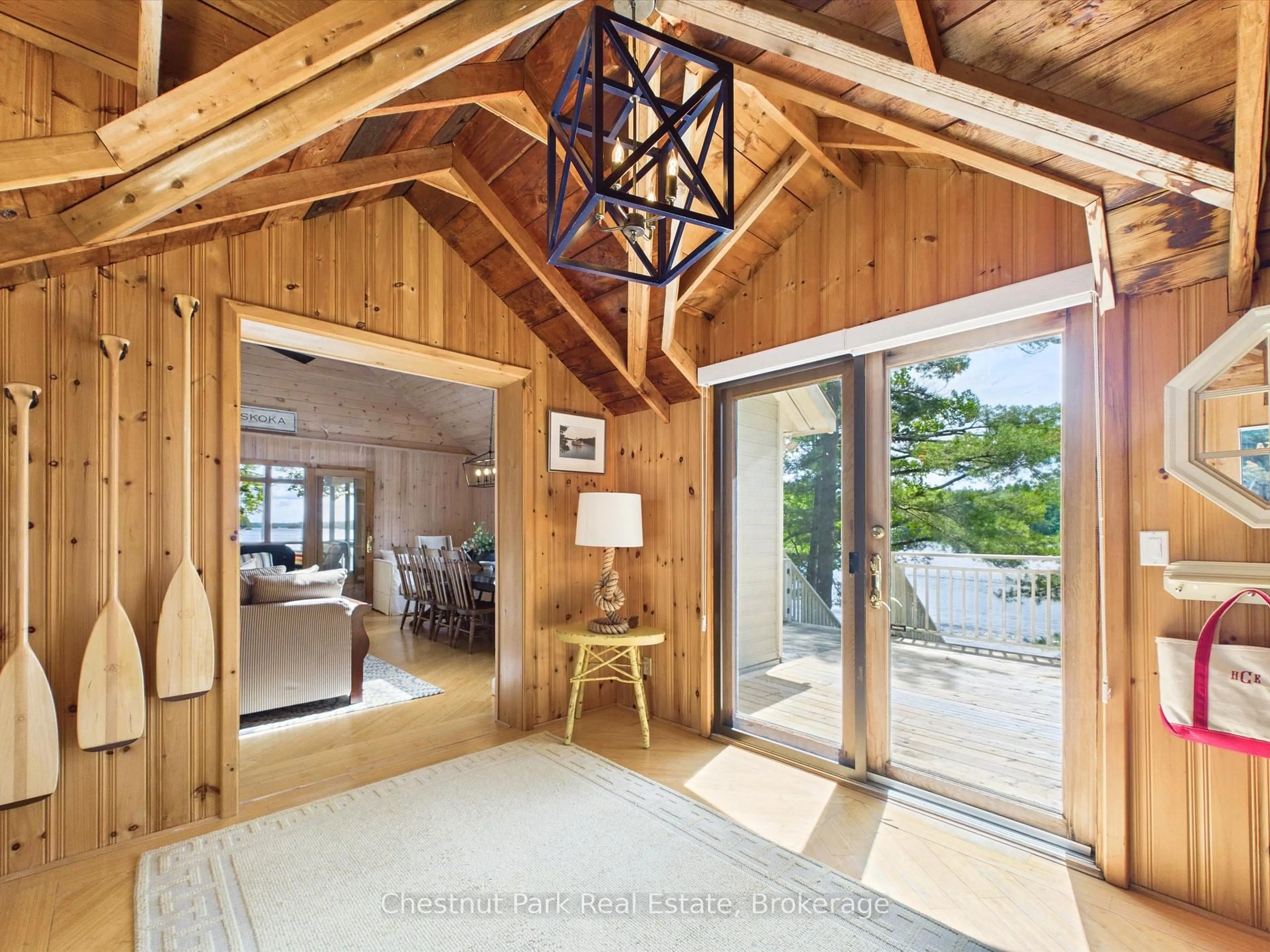 Indoor entryway for 51 Taylor Island, Gravenhurst Ontario P1P 1R2