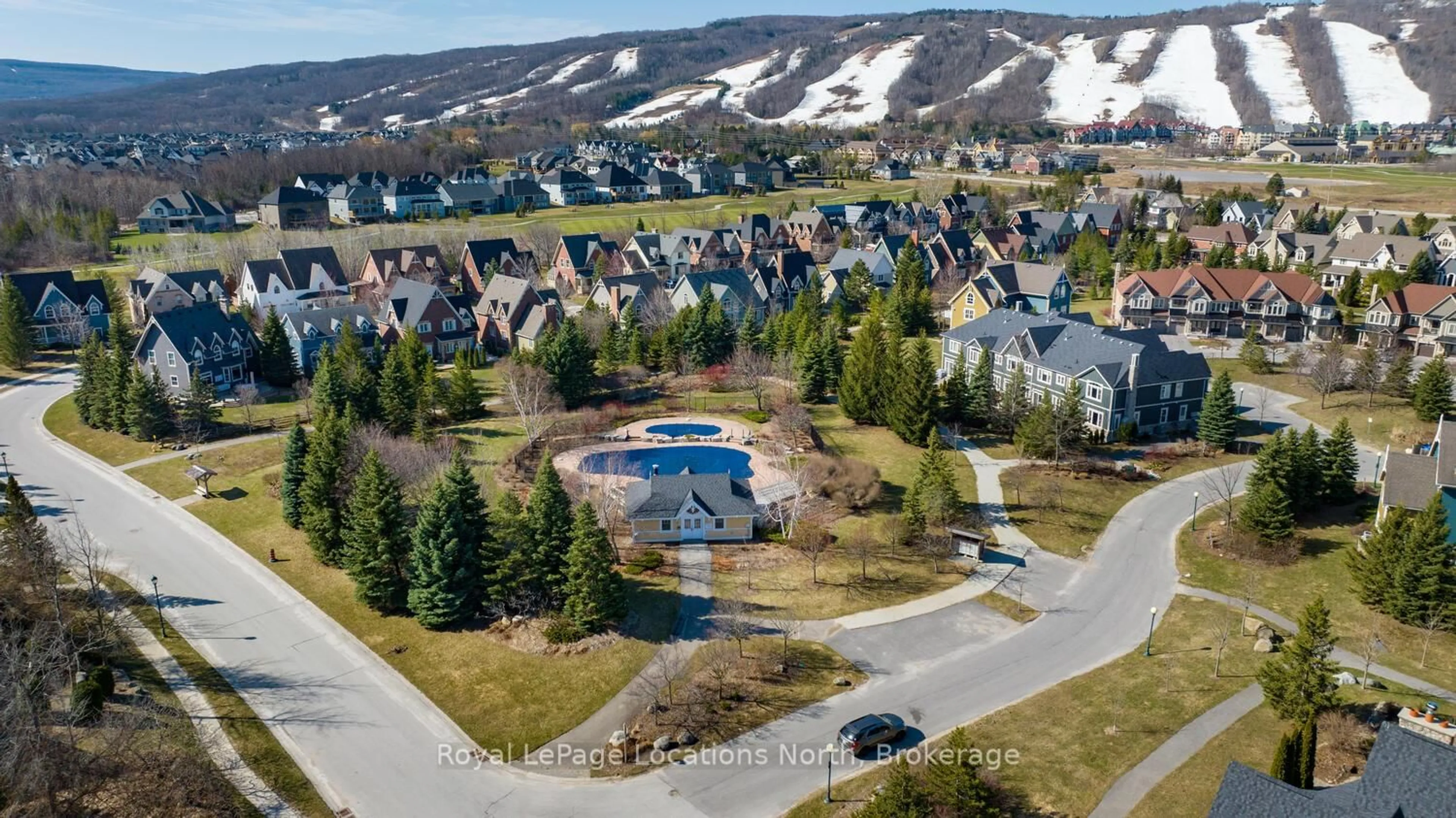 A pic from outside/outdoor area/front of a property/back of a property/a pic from drone, mountain view for 170 Snowbridge Way #223, Blue Mountains Ontario L9Y 0V2