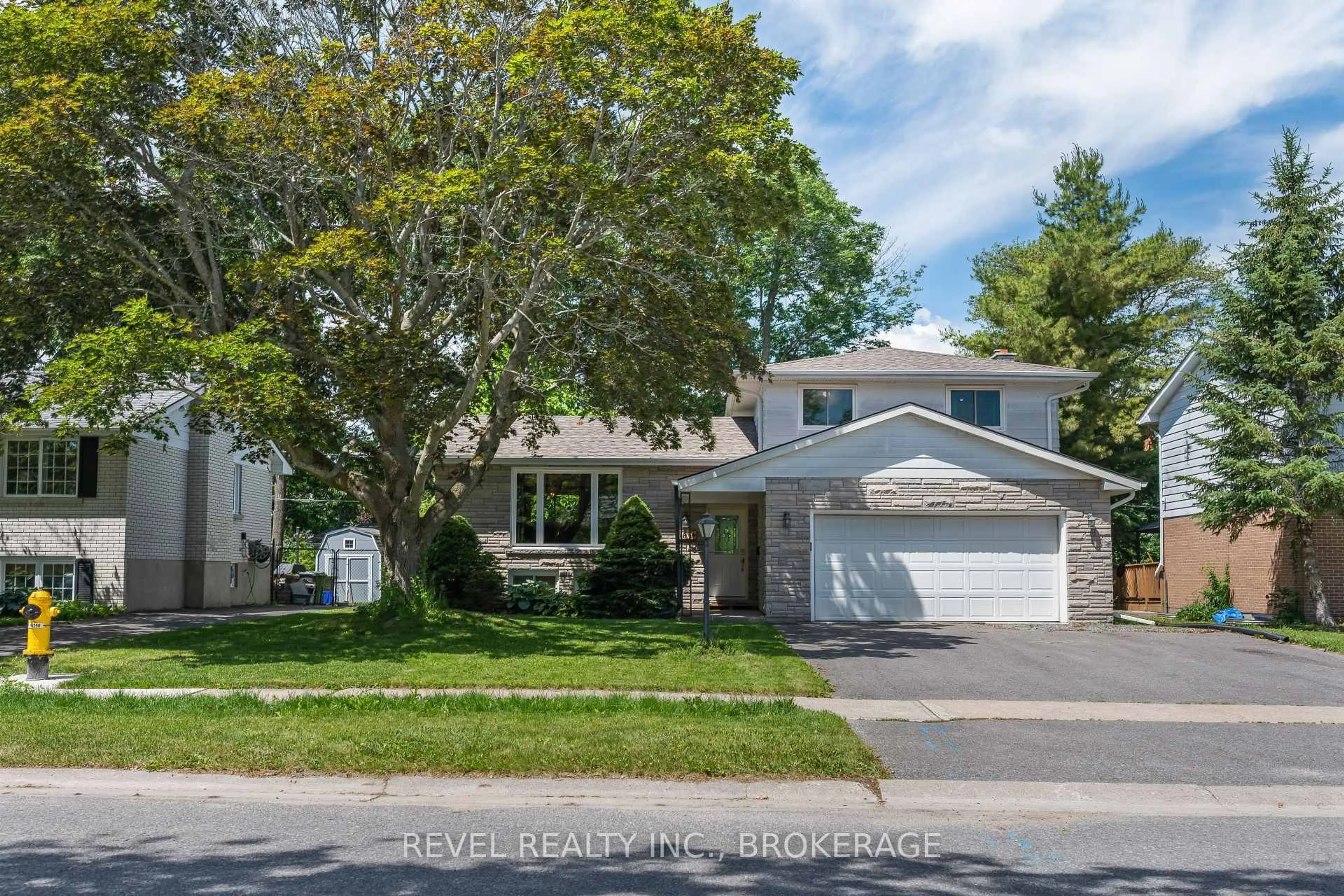Home with vinyl exterior material, street for 163 Braemar Rd, Kingston Ontario K7M 4B7