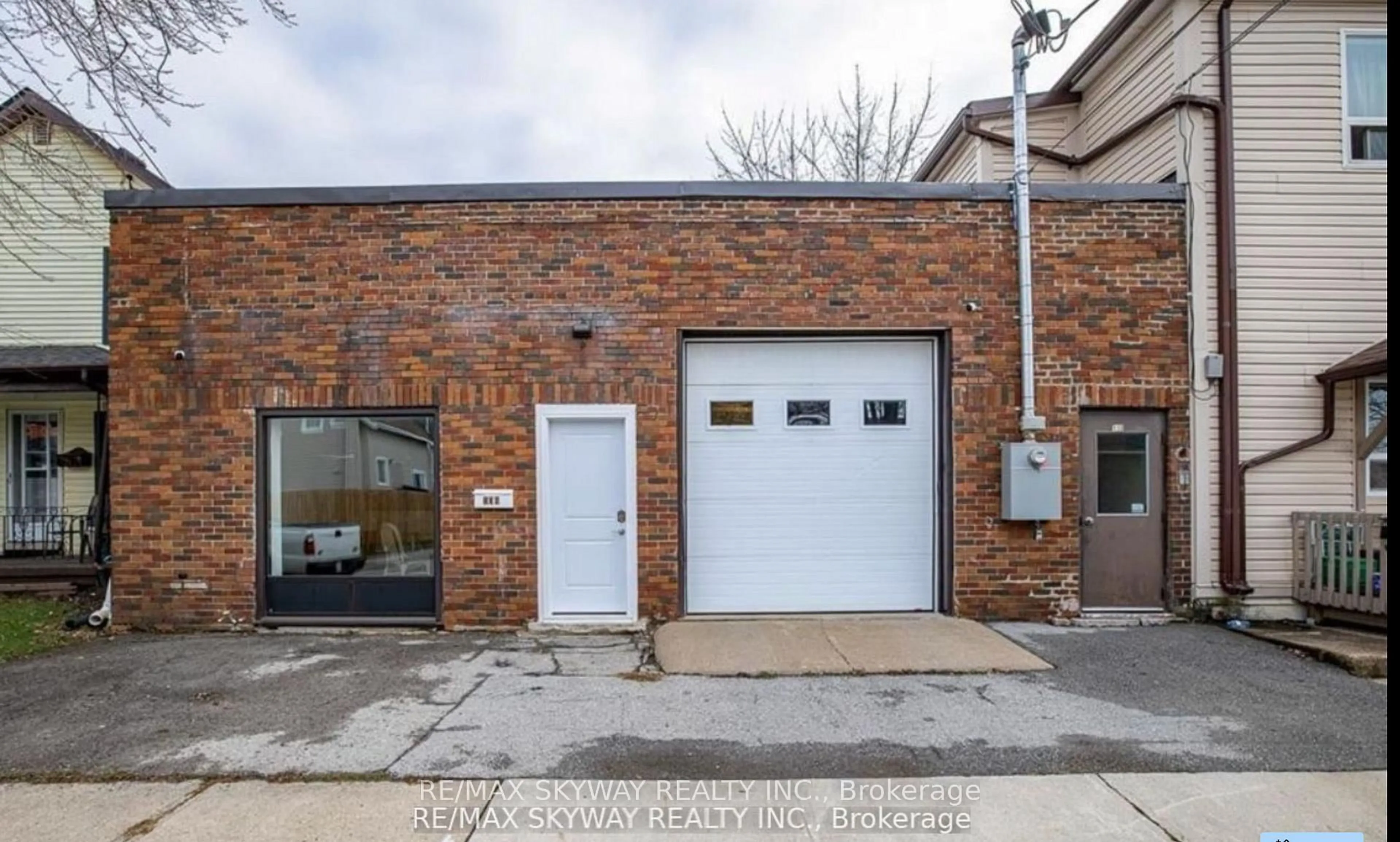Unknown for 108 Duncan St, Welland Ontario L3B 2E2