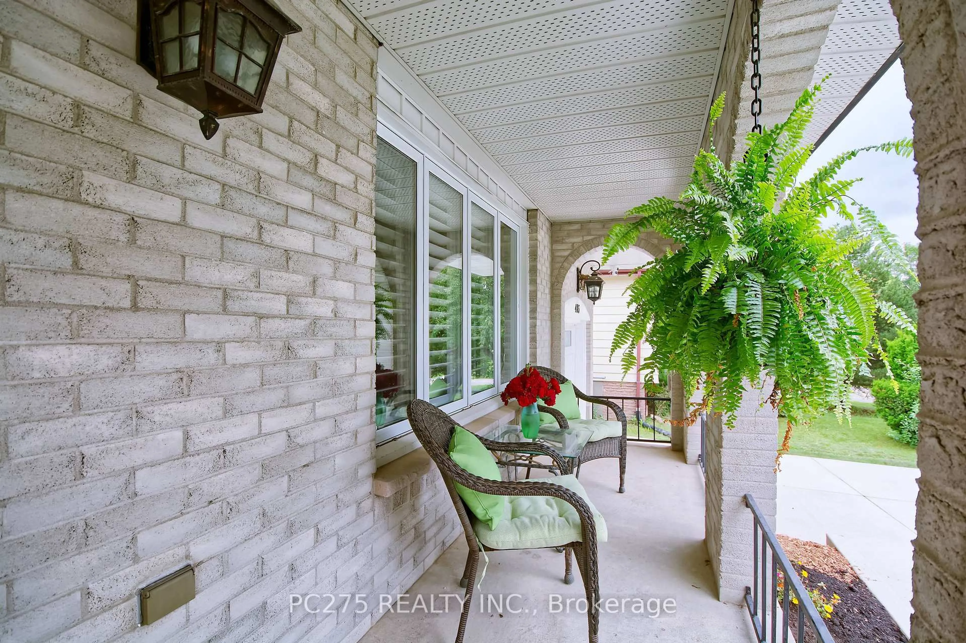 Patio, street for 485 Ferndale Ave, London South Ontario N6C 4Y1