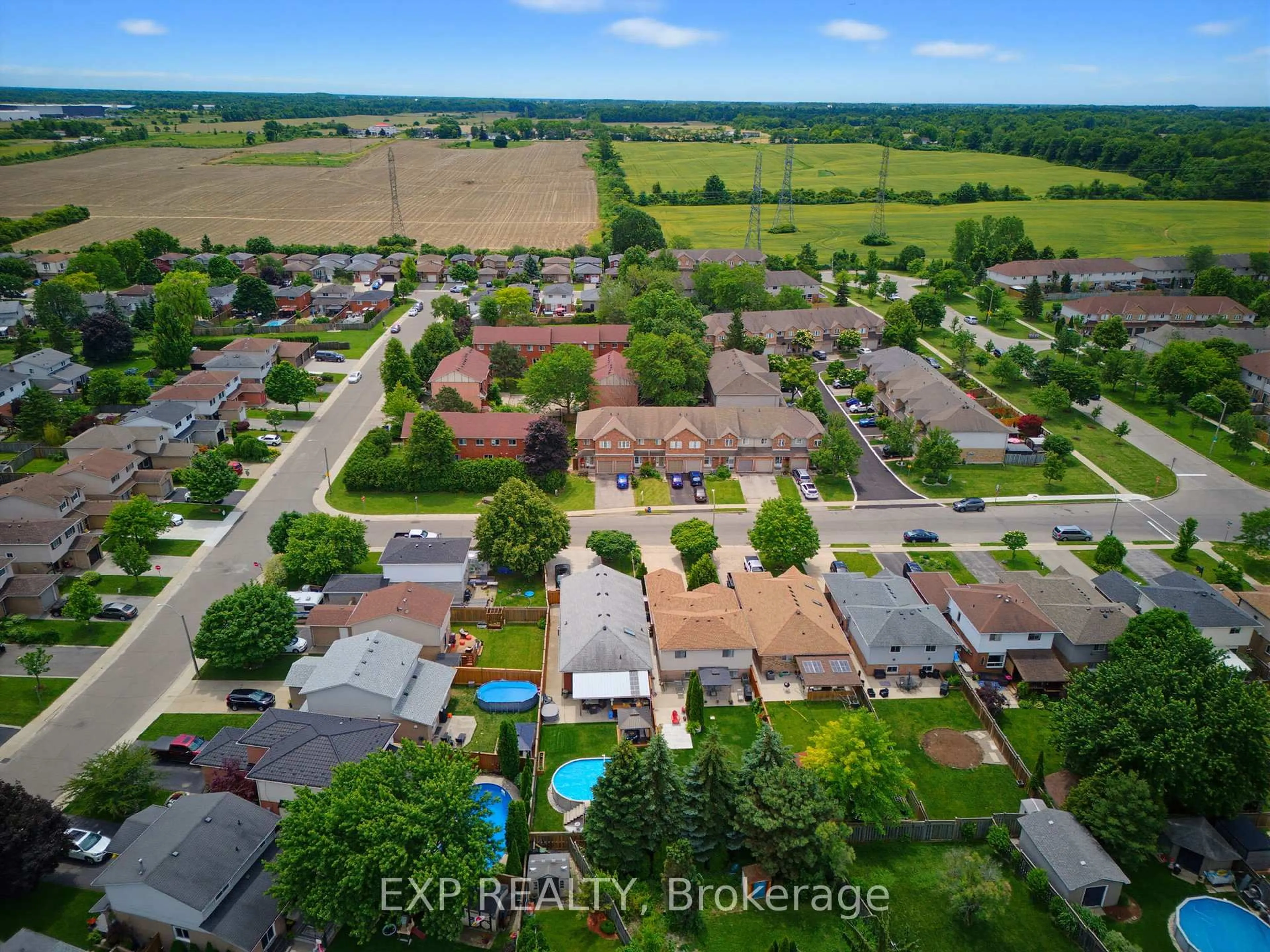 A pic from outside/outdoor area/front of a property/back of a property/a pic from drone, water/lake/river/ocean view for 10 Cadham Blvd #28, Hamilton Ontario L8W 3X6