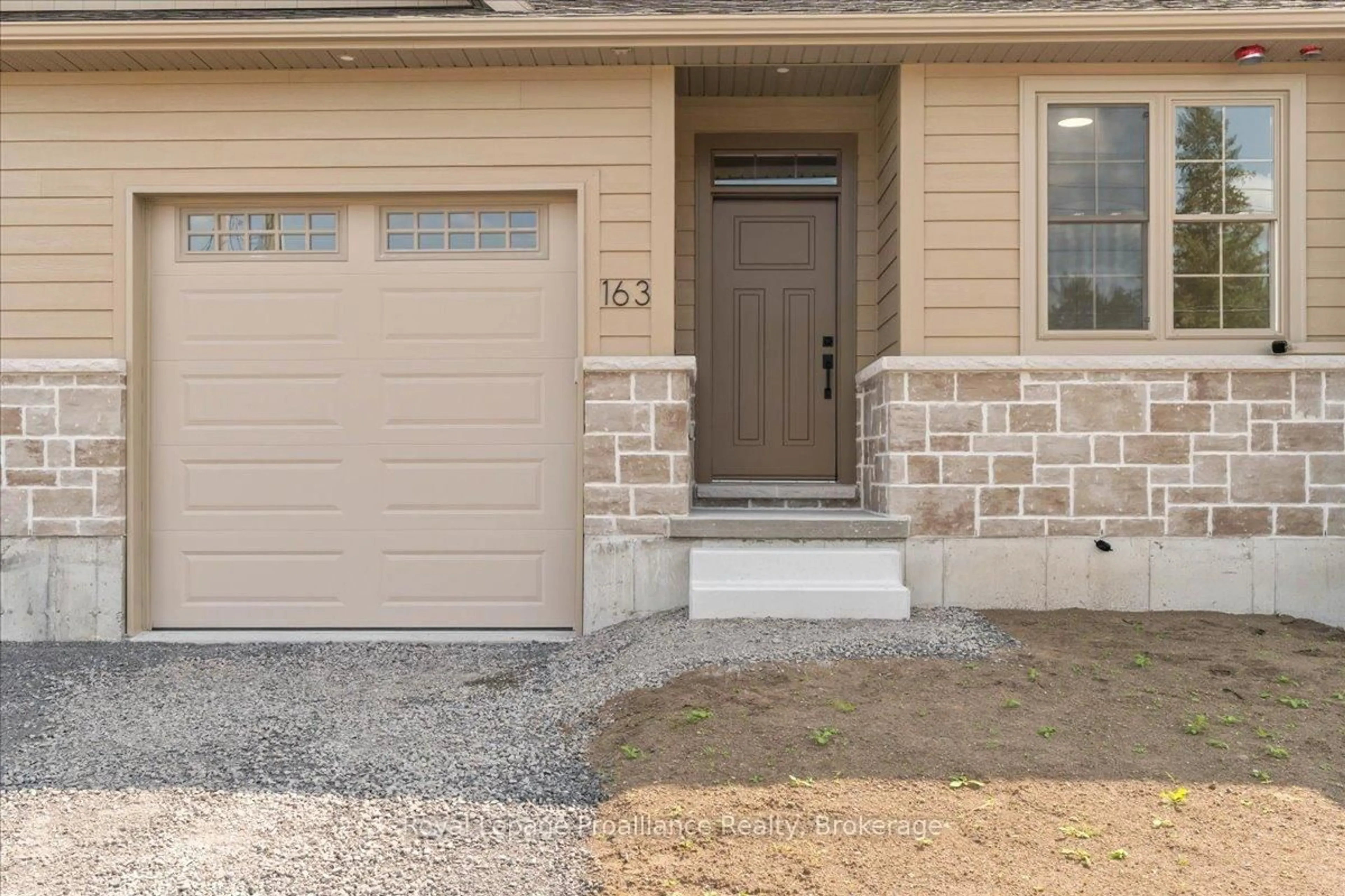 Unknown for 163 Pomeroy Ave, Tweed Ontario K0K 3J0