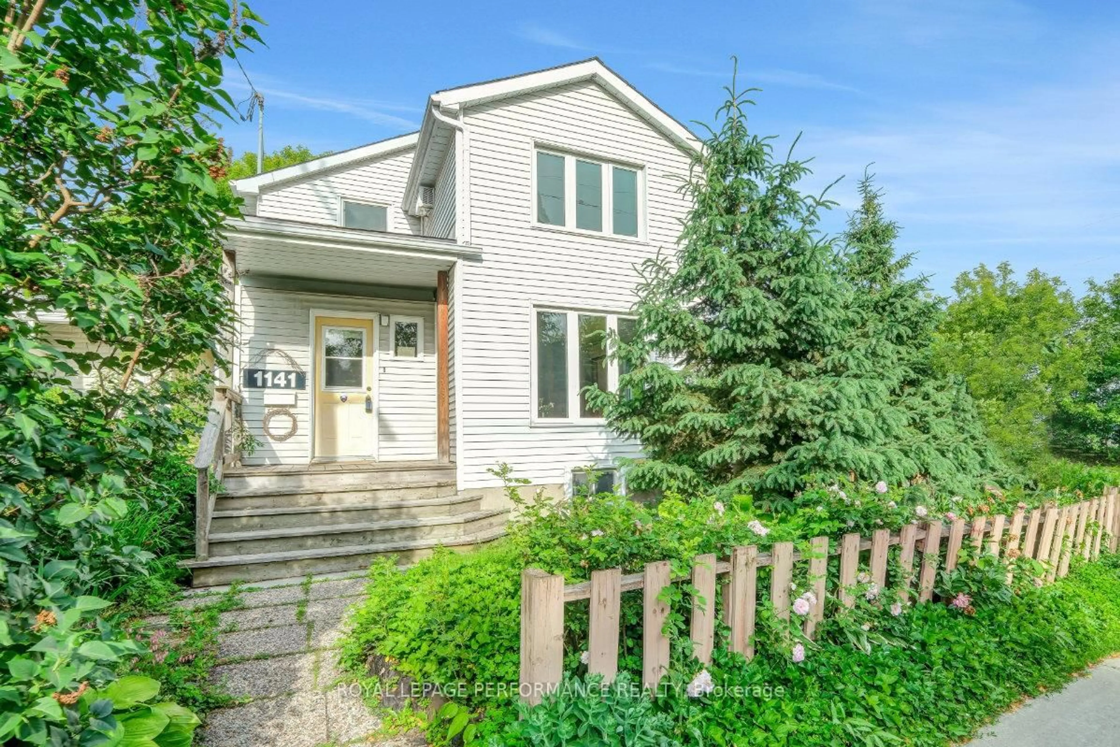 Unknown for 1141 North River Rd, Ottawa Ontario K1K 3W4