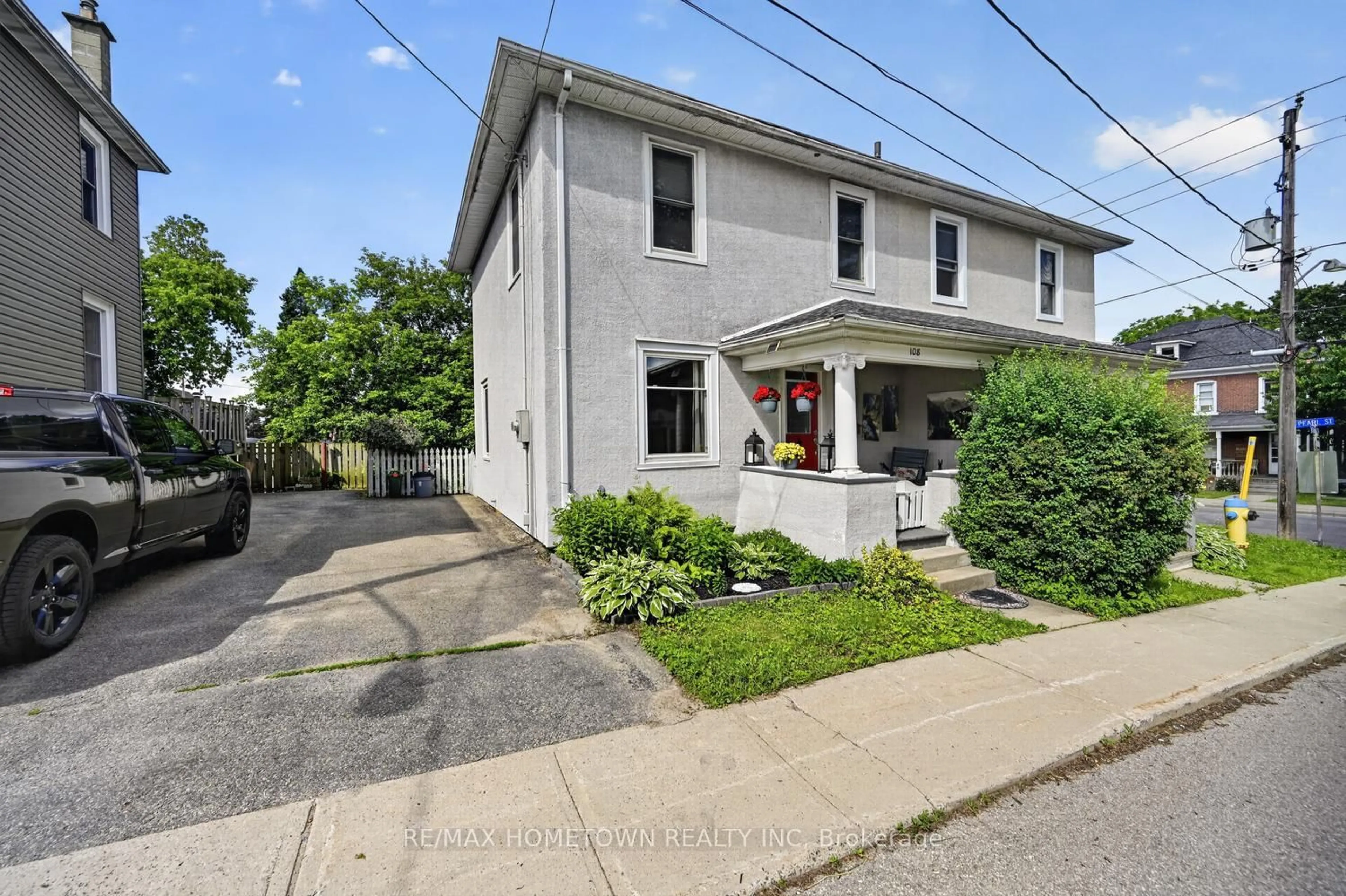 Unknown for 108 Bethune St, Brockville Ontario K6V 2E4
