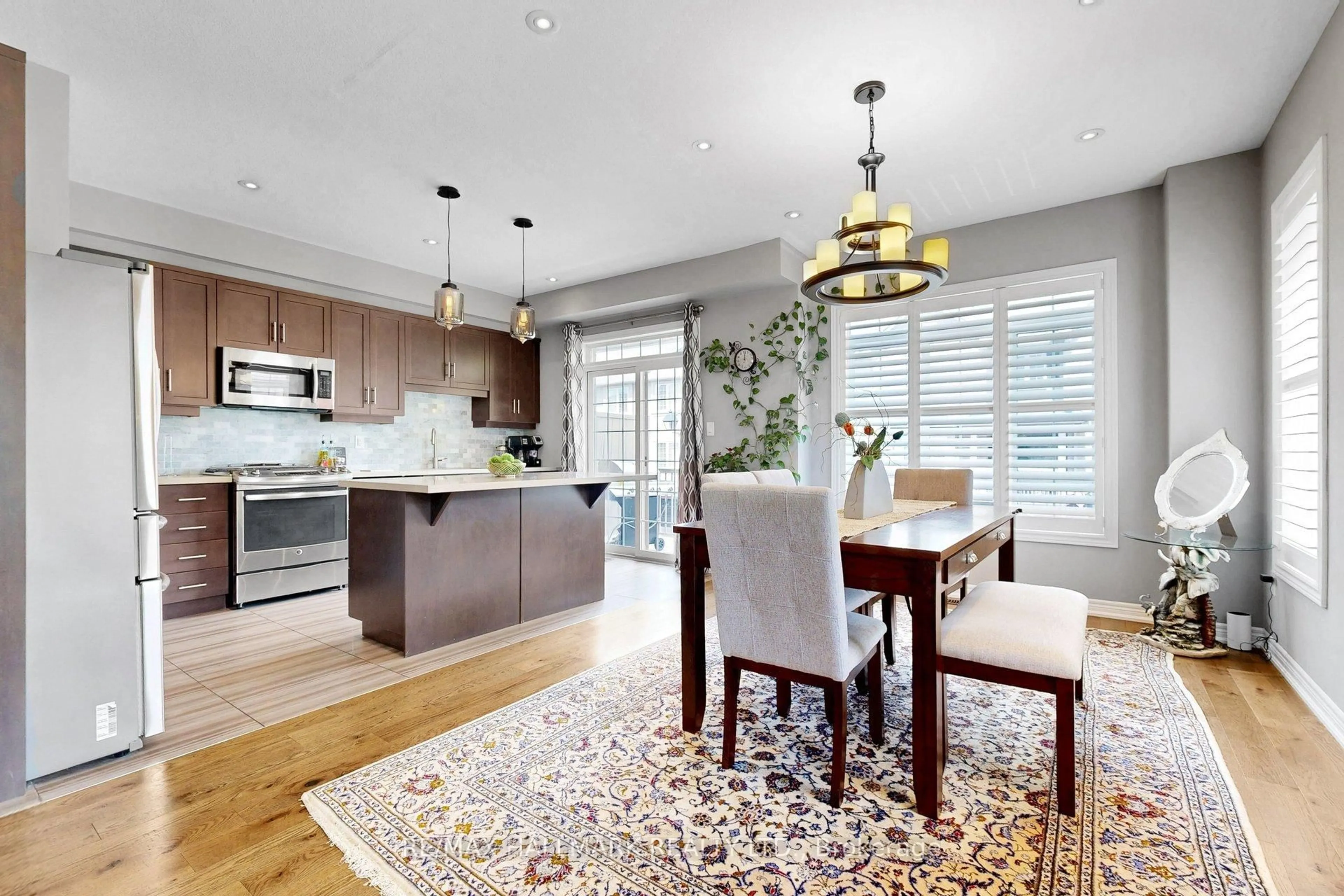 Open concept kitchen, unknown for 215 Dundas St #14, Hamilton Ontario L8B 0X1