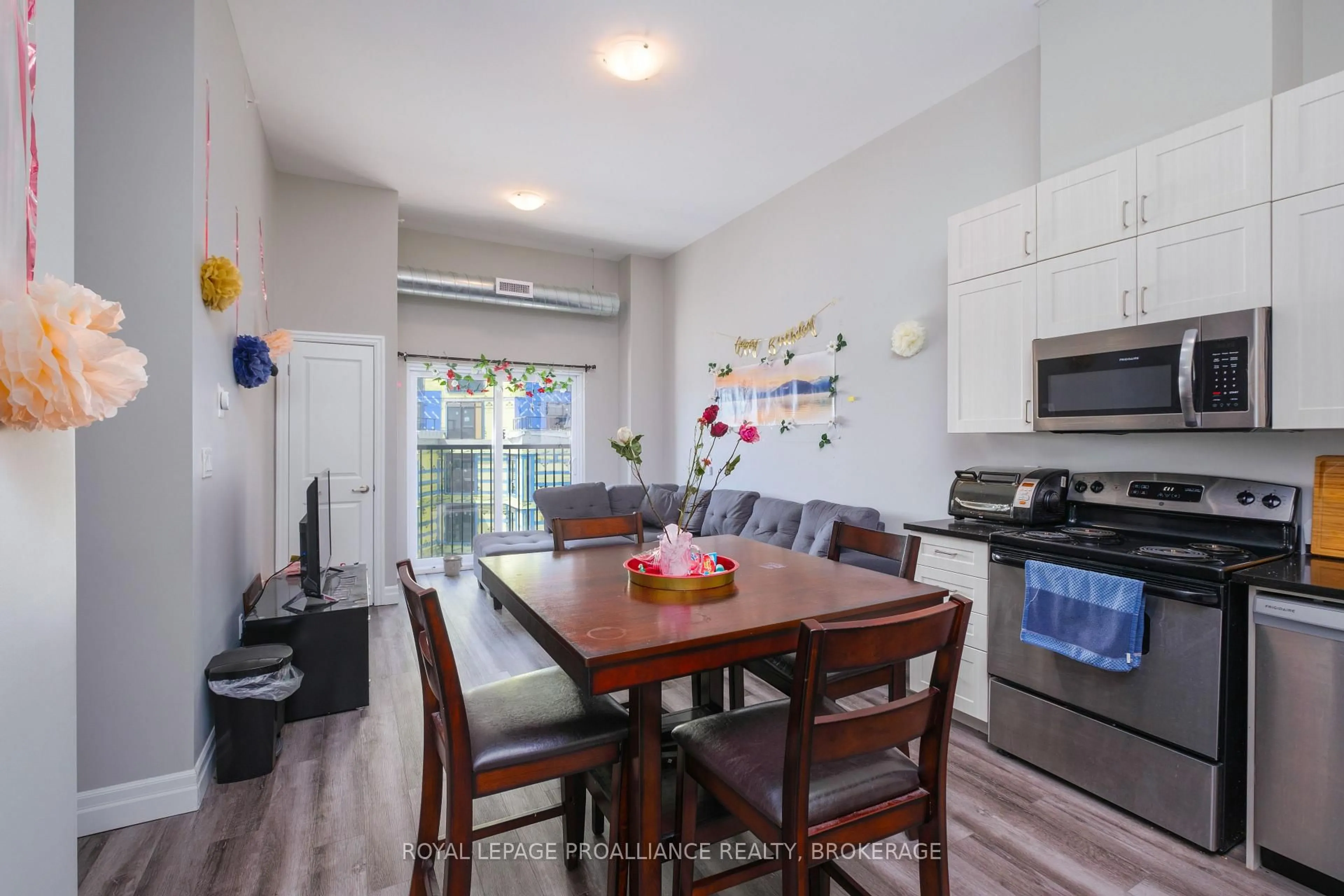 Unknown for 501 Frontenac St #502, Kingston Ontario K7K 4L9