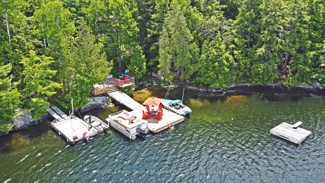 383 Horseshoe Lake WA, Seguin 3