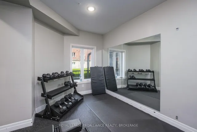 501 Frontenac St #402, Kingston 5