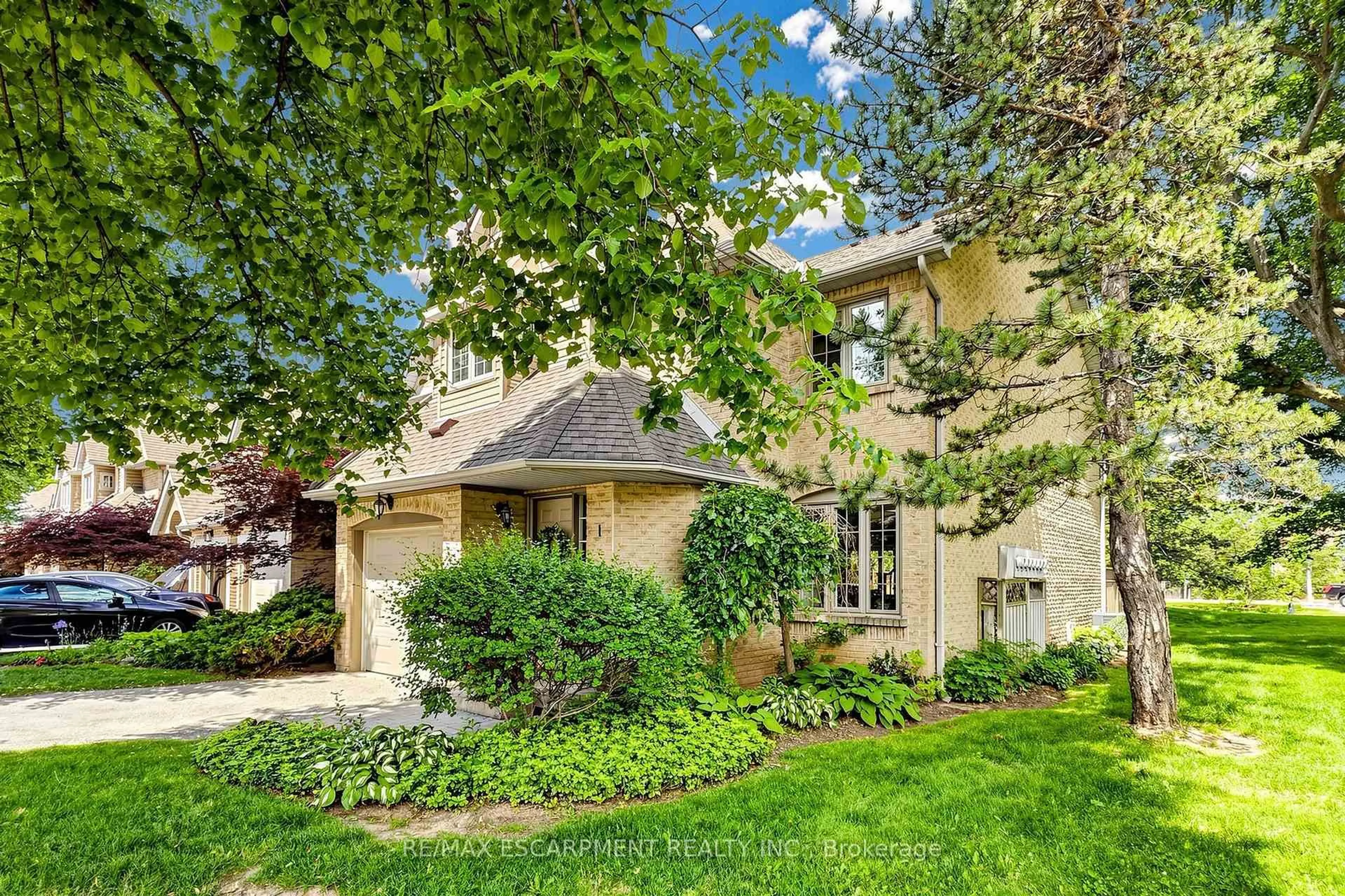 Unknown for 286 Hamilton Dr #1, Hamilton Ontario L9G 4W6