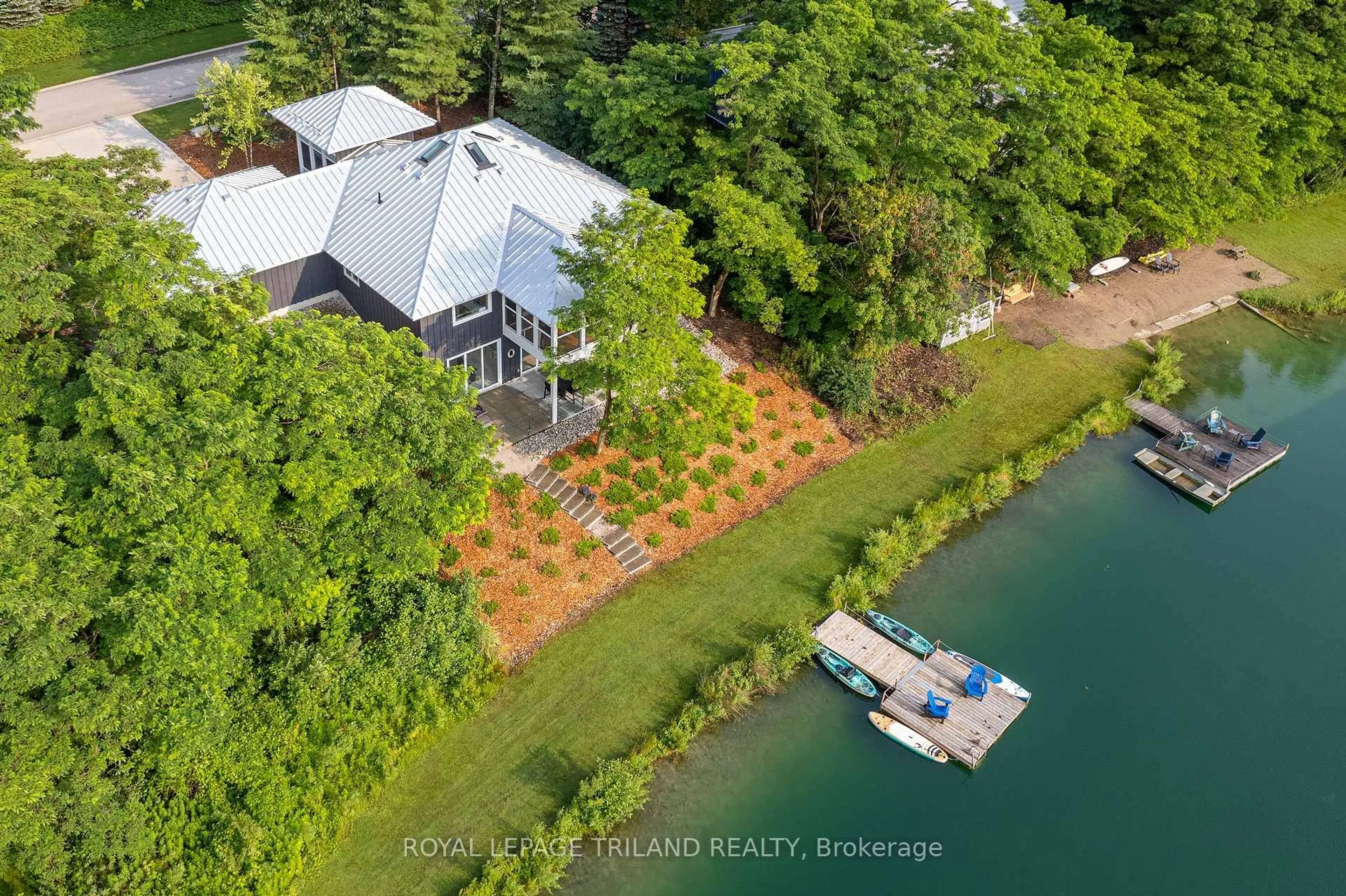 A pic from outside/outdoor area/front of a property/back of a property/a pic from drone, water/lake/river/ocean view for 10099 Jennison Cres, Lambton Shores Ontario N0M 1T0