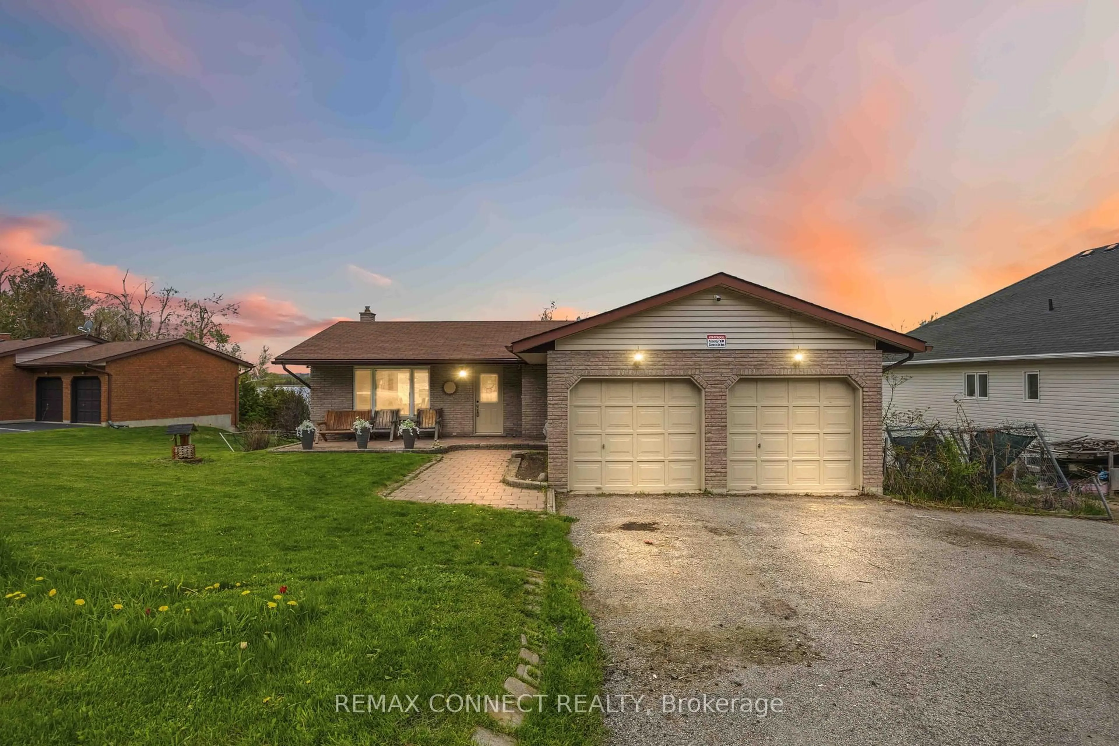 A pic from outside/outdoor area/front of a property/back of a property/a pic from drone, street for 36 Helen Dr, Kawartha Lakes Ontario K0L 2W0
