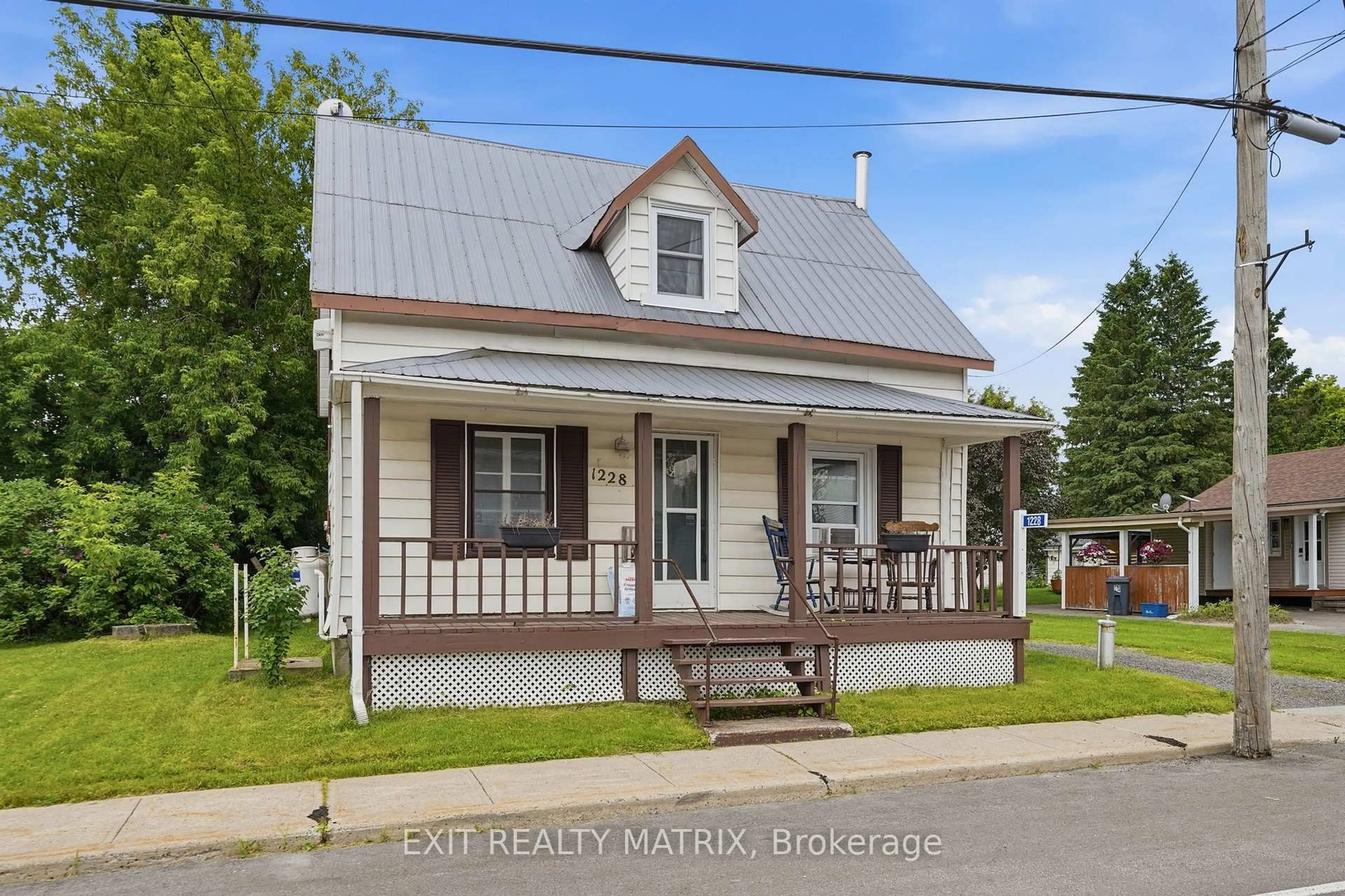 Home with vinyl exterior material, street for 1228 Labrosse St, East Hawkesbury Ontario K0B 1P0