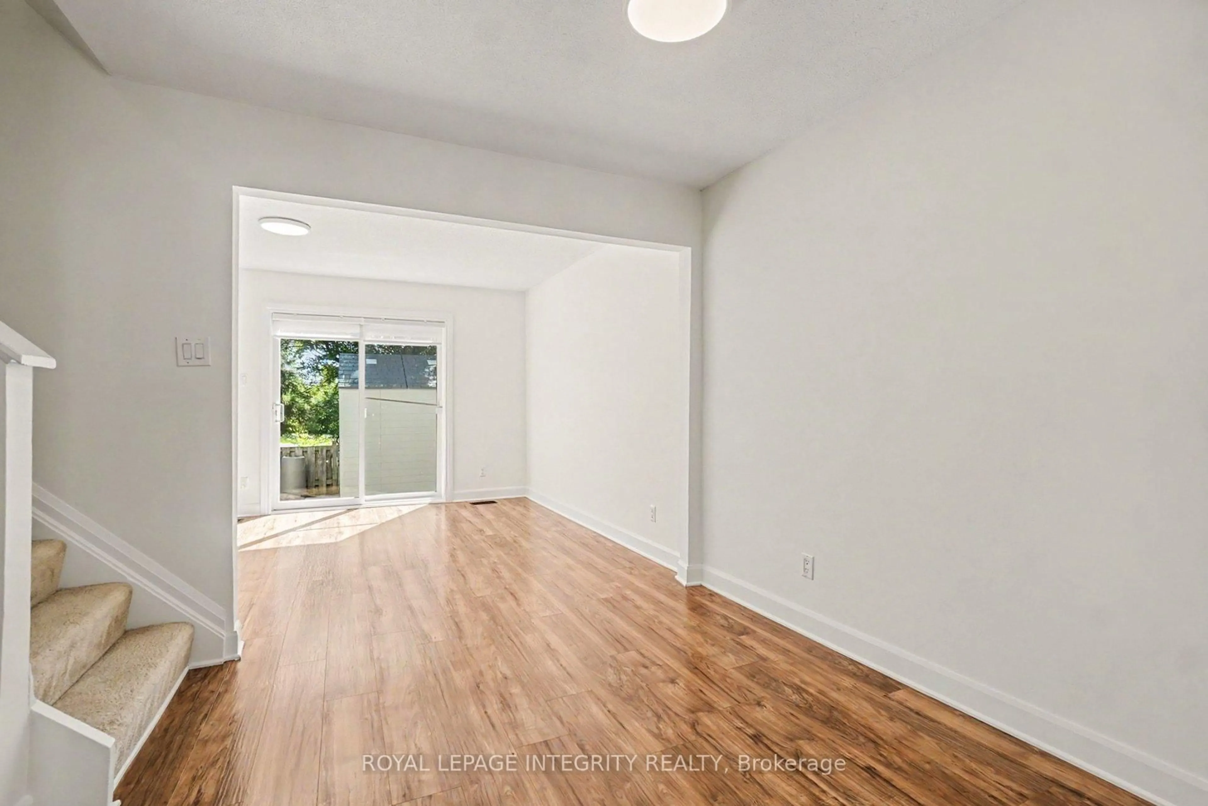 A pic of a room for 1507 Ballard Crt #2, Ottawa Ontario K1B 4Z1