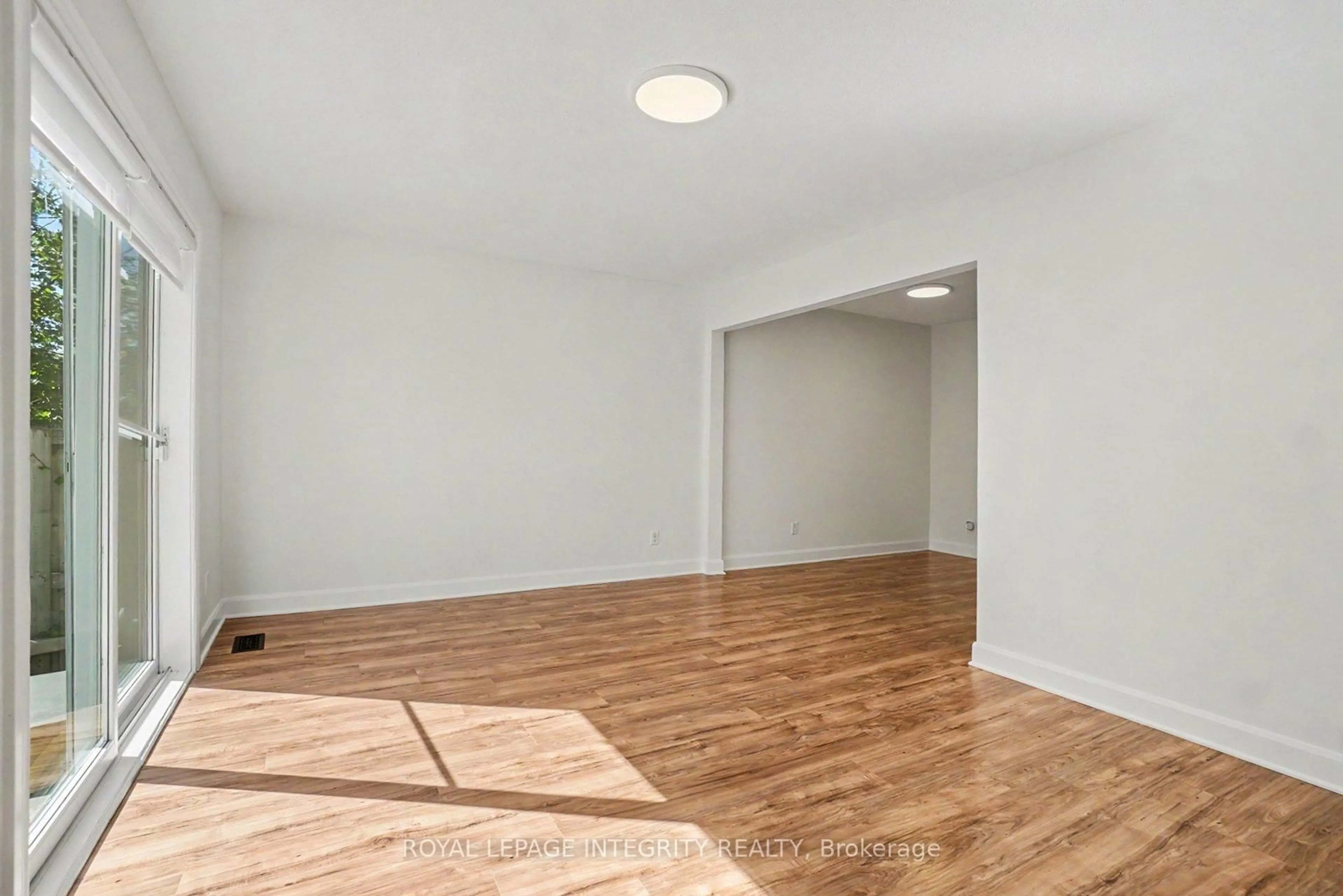 A pic of a room for 1507 Ballard Crt #2, Ottawa Ontario K1B 4Z1