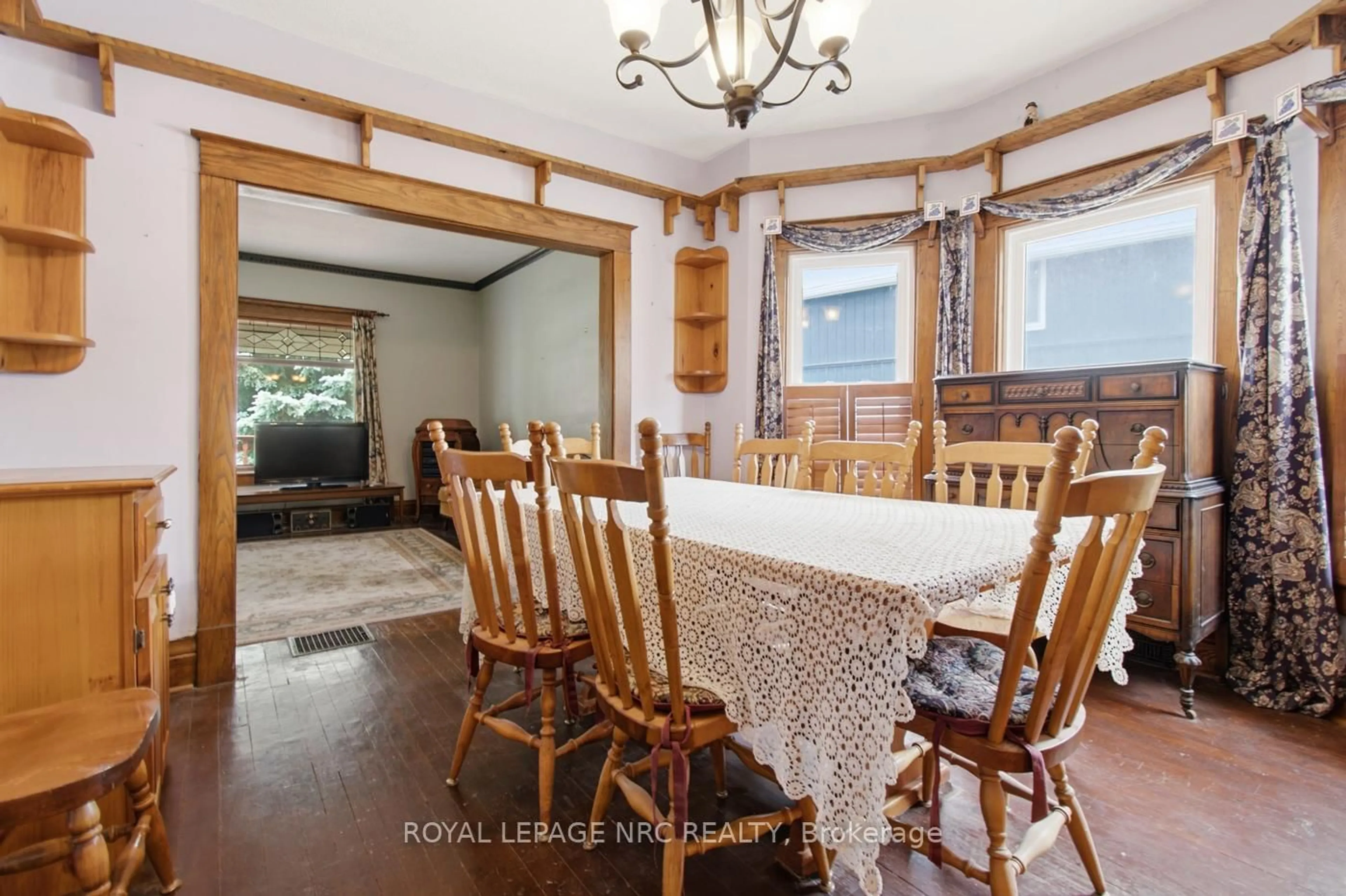 Dining room, unknown for 4719 Epworth Circ, Niagara Falls Ontario L2E 1C7
