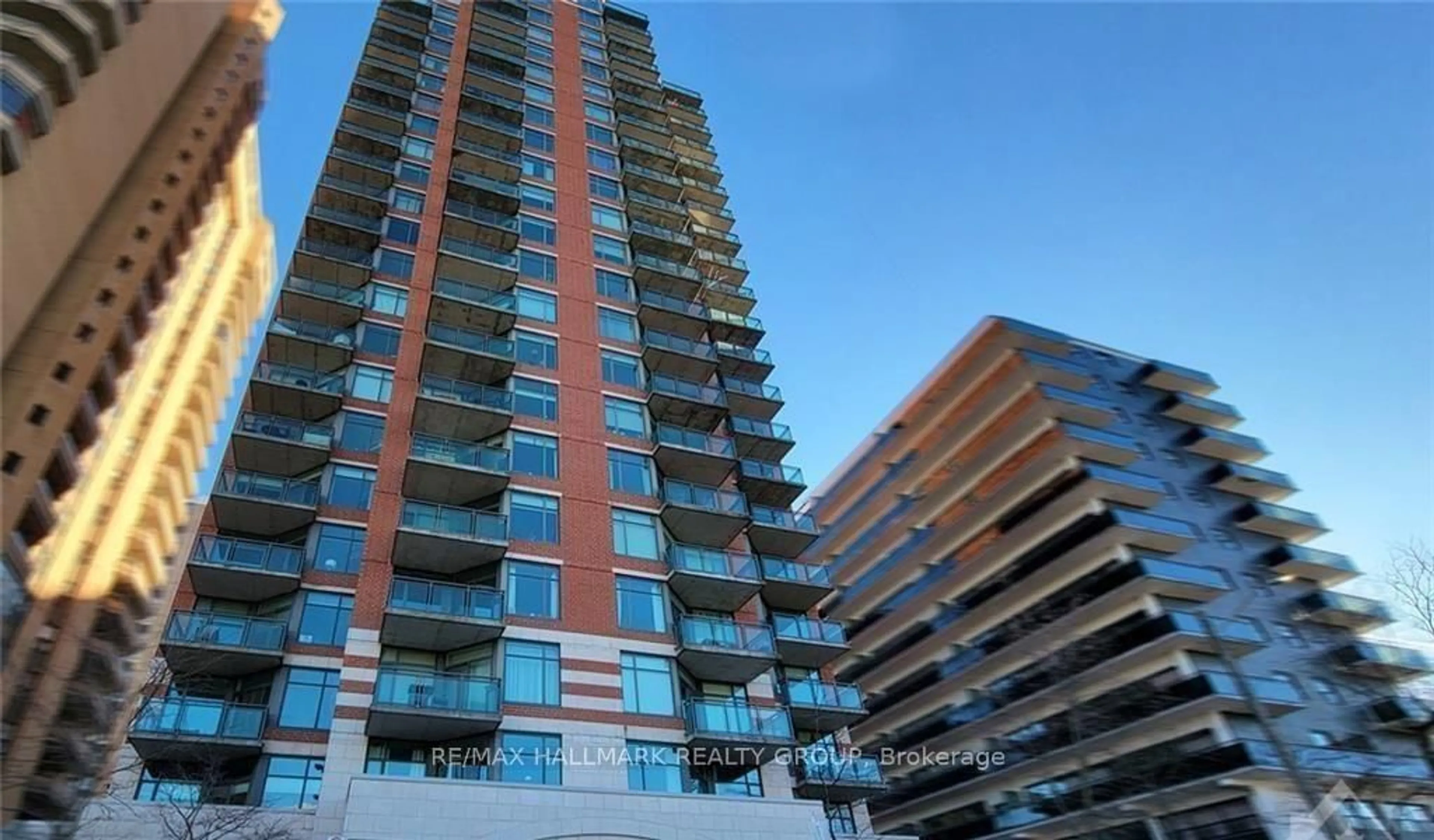 Unknown for 570 Laurier Ave #906, Ottawa Ontario K1R 1C8