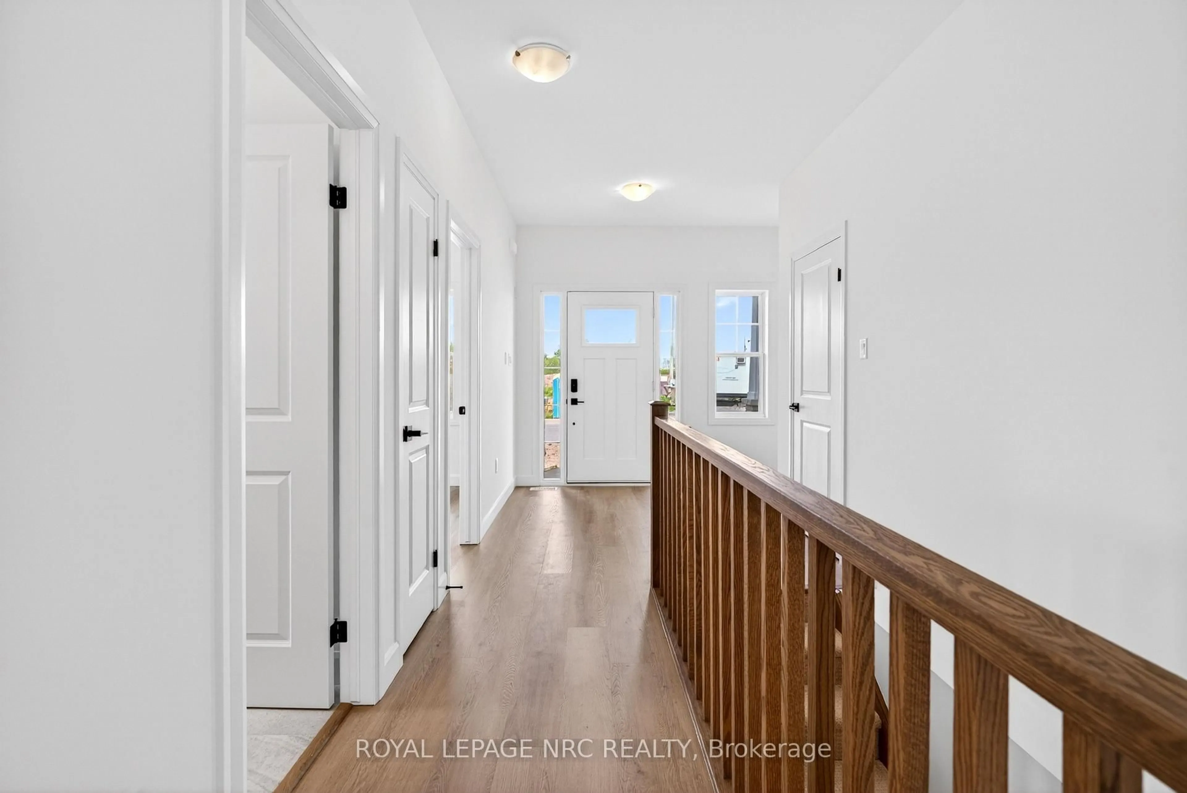 Indoor entryway for 96 Schooley Rd, Fort Erie Ontario L0S 1B0