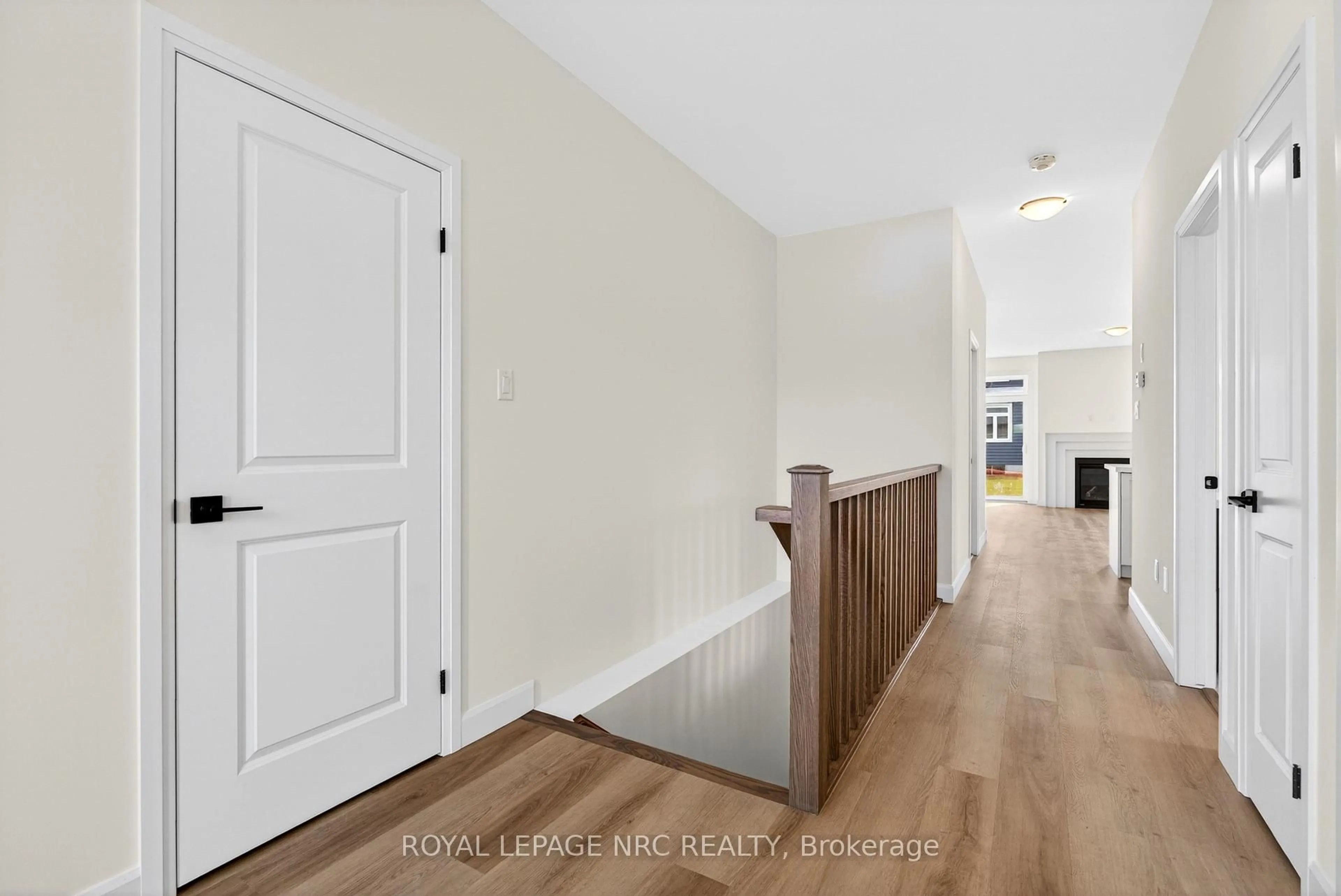Indoor entryway for 96 Schooley Rd, Fort Erie Ontario L0S 1B0