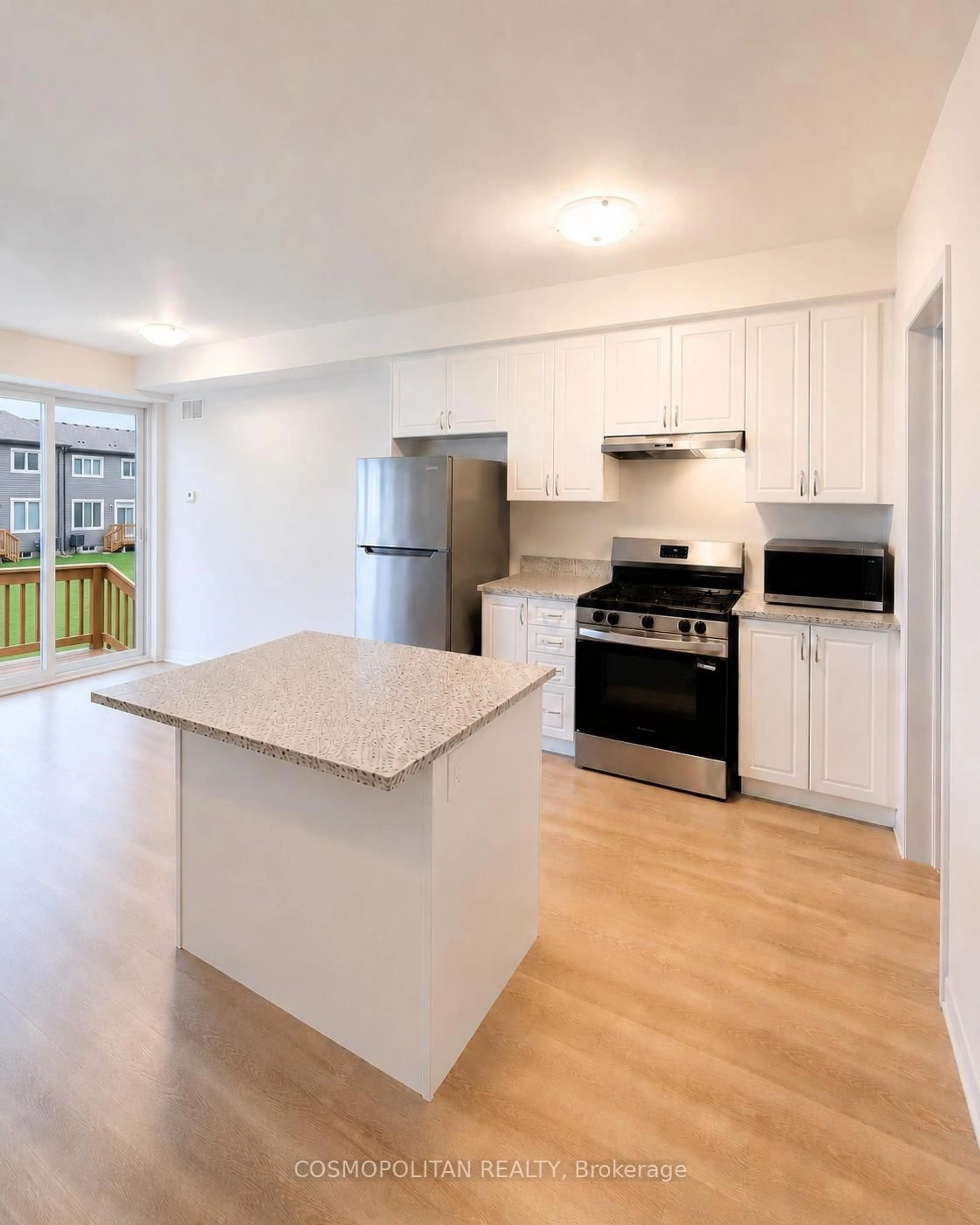 Open concept kitchen, wood/laminate floor for 111 Sanders Rd, Erin Ontario N0B 1T0