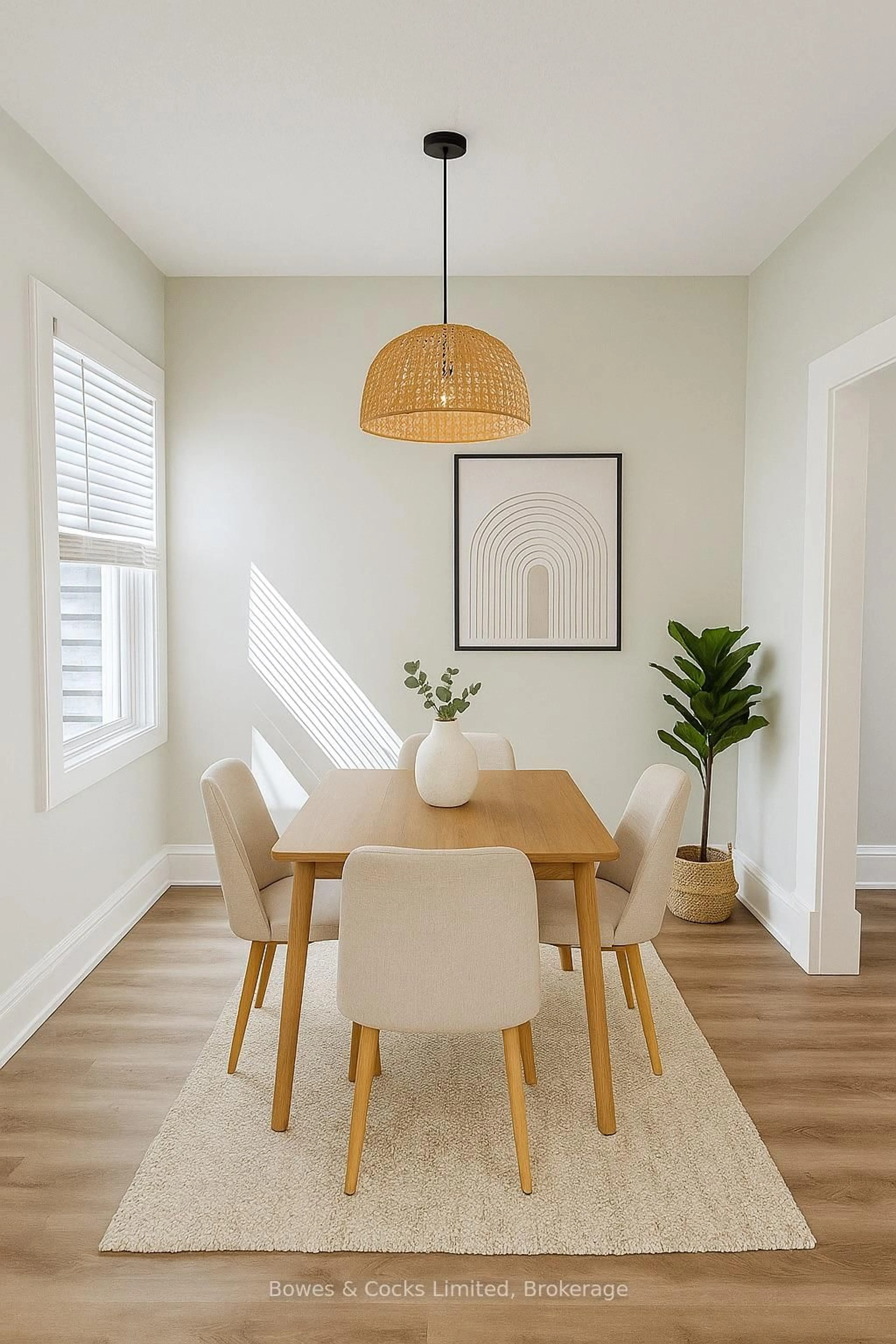 Dining room, wood/laminate floor for 383-387 Mark St, Peterborough Ontario K9H 1V8