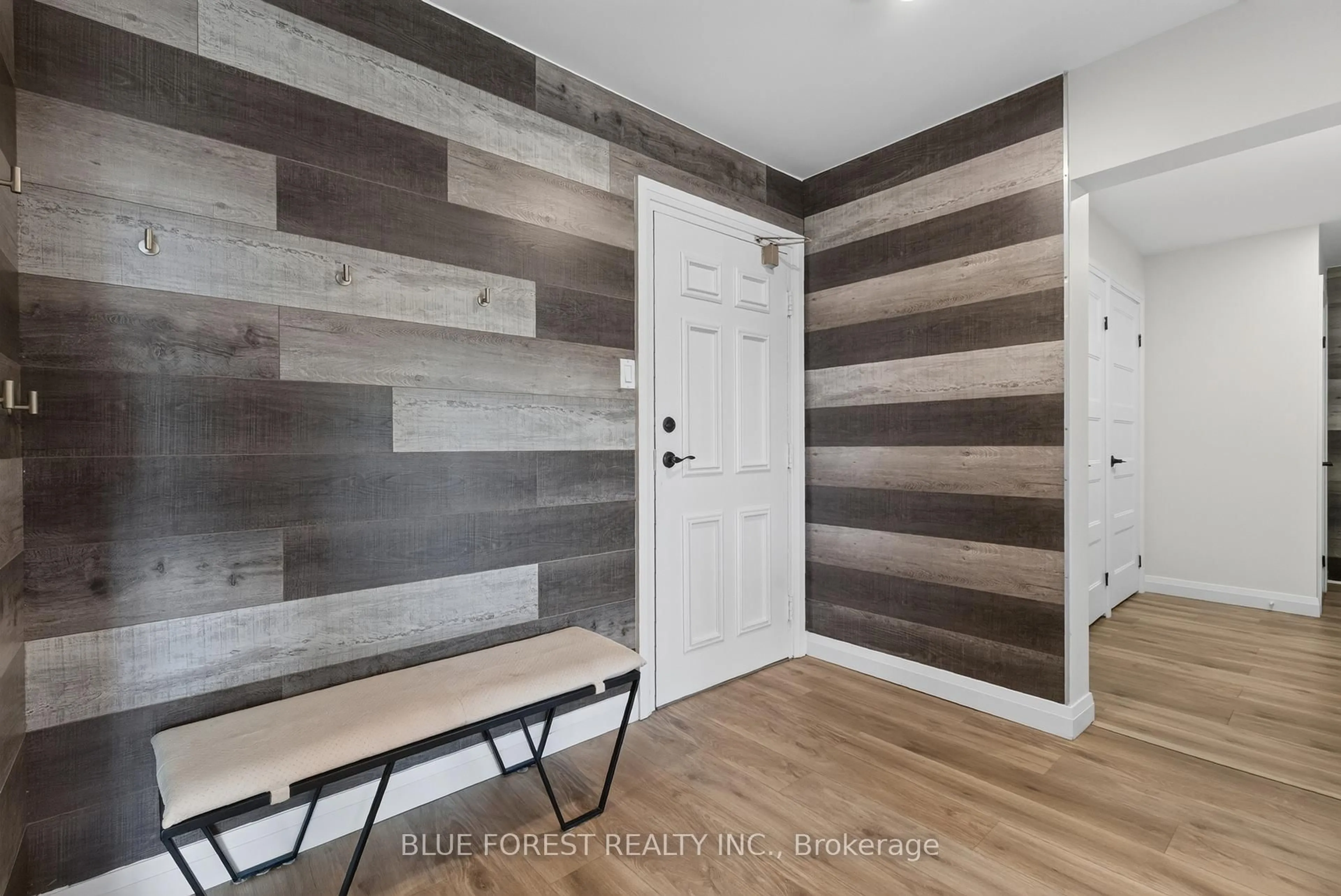 Indoor entryway for 600 Grenfell Dr #202, London North Ontario N5X 2R8