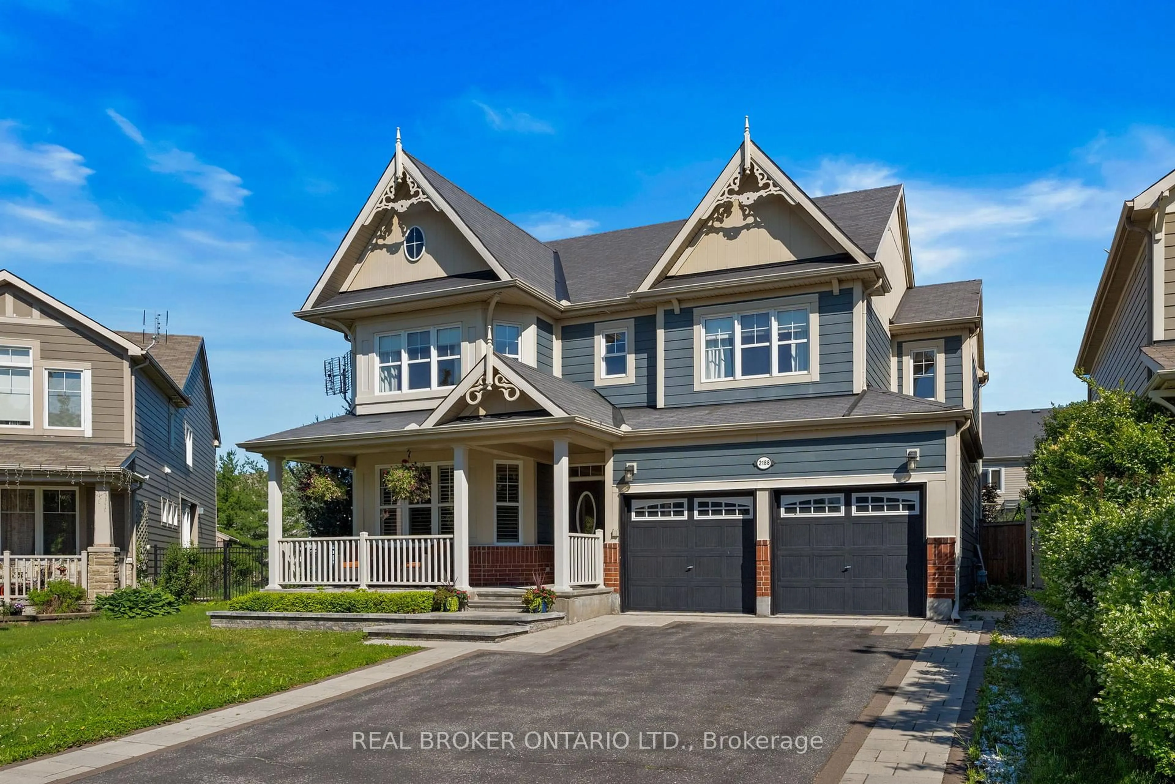 Home with vinyl exterior material, street for 2188 Sunset Cove Circ, Ottawa Ontario K2J 0T8