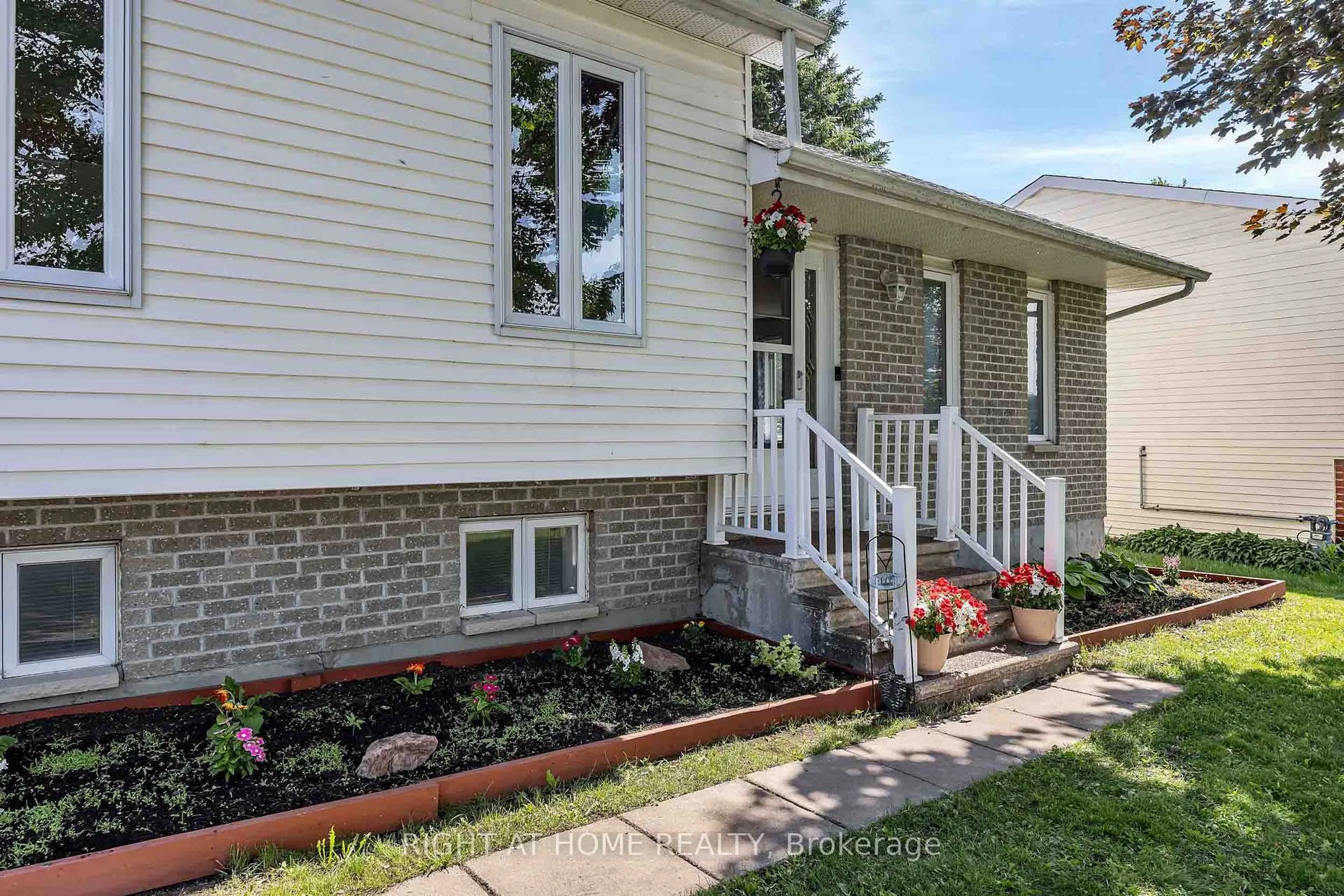 Home with brick exterior material, street for 73 Castlebeau St, Russell Ontario K0A 1W0