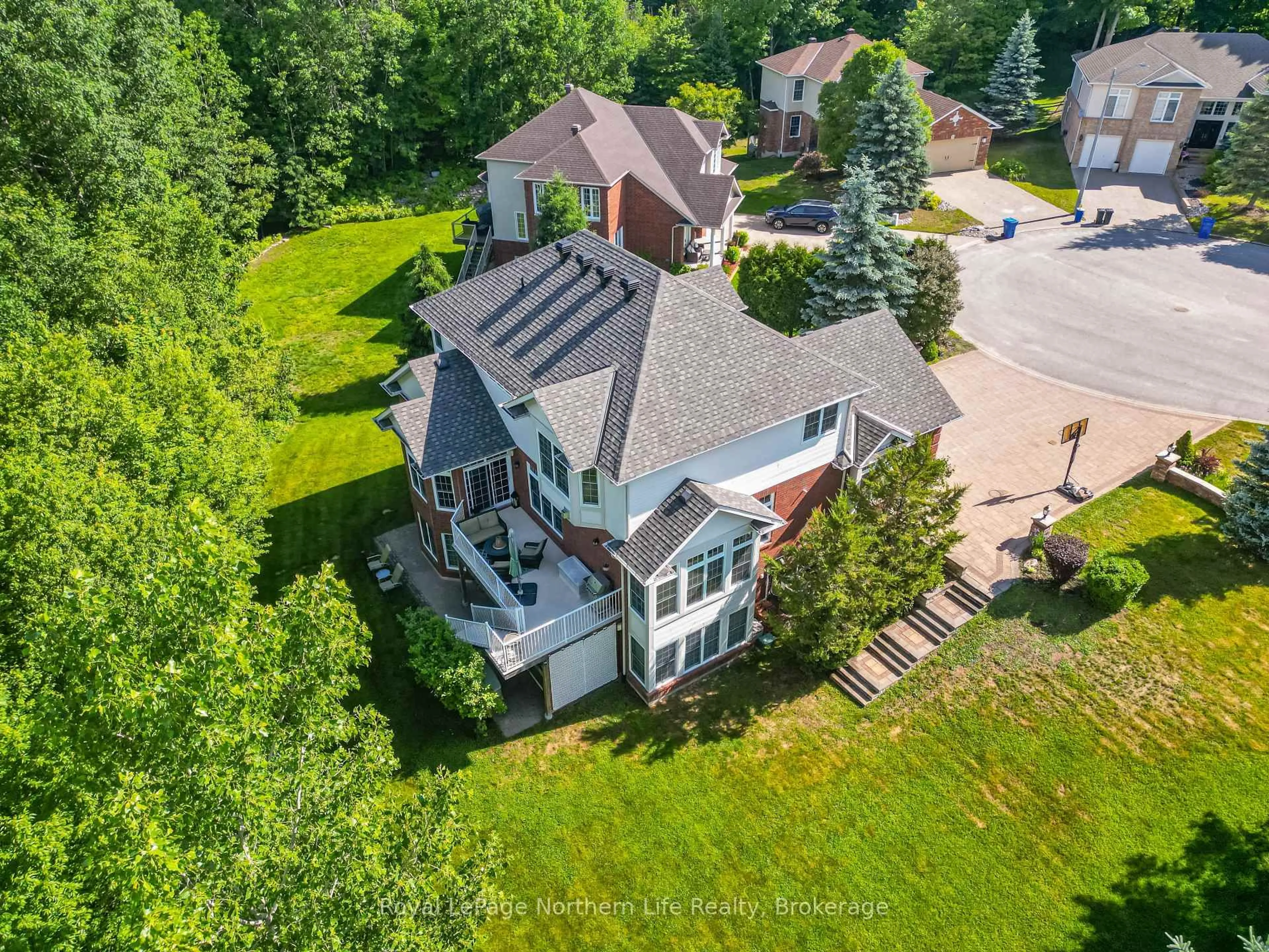 A pic from outside/outdoor area/front of a property/back of a property/a pic from drone, unknown for 70 Kenwood Hills Dr, North Bay Ontario P1C 1M3