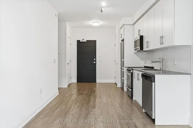 212 King St #418, Hamilton 5