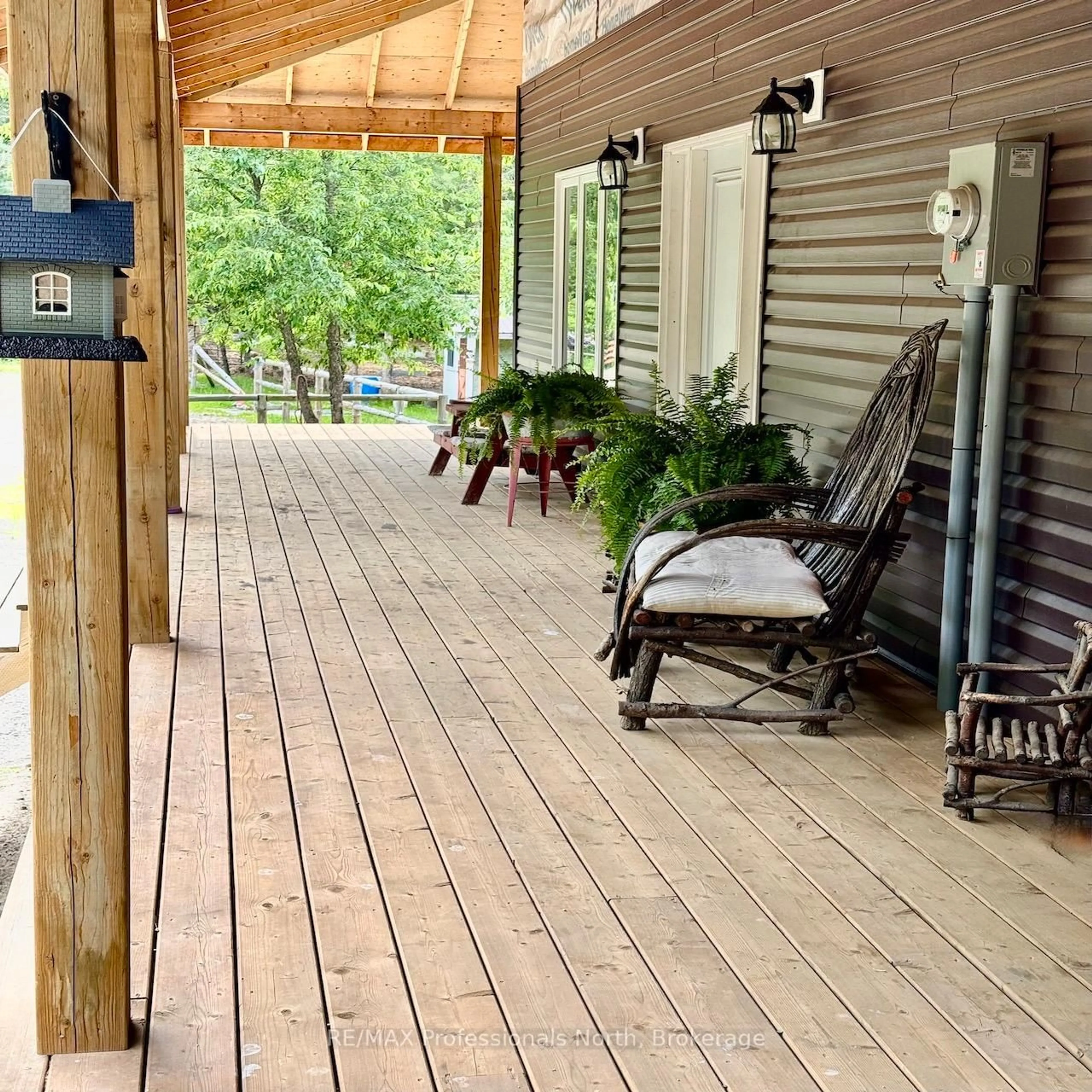 Patio, unknown for 1538 Barry Line Rd, Algonquin Highlands Ontario K0M 1S0